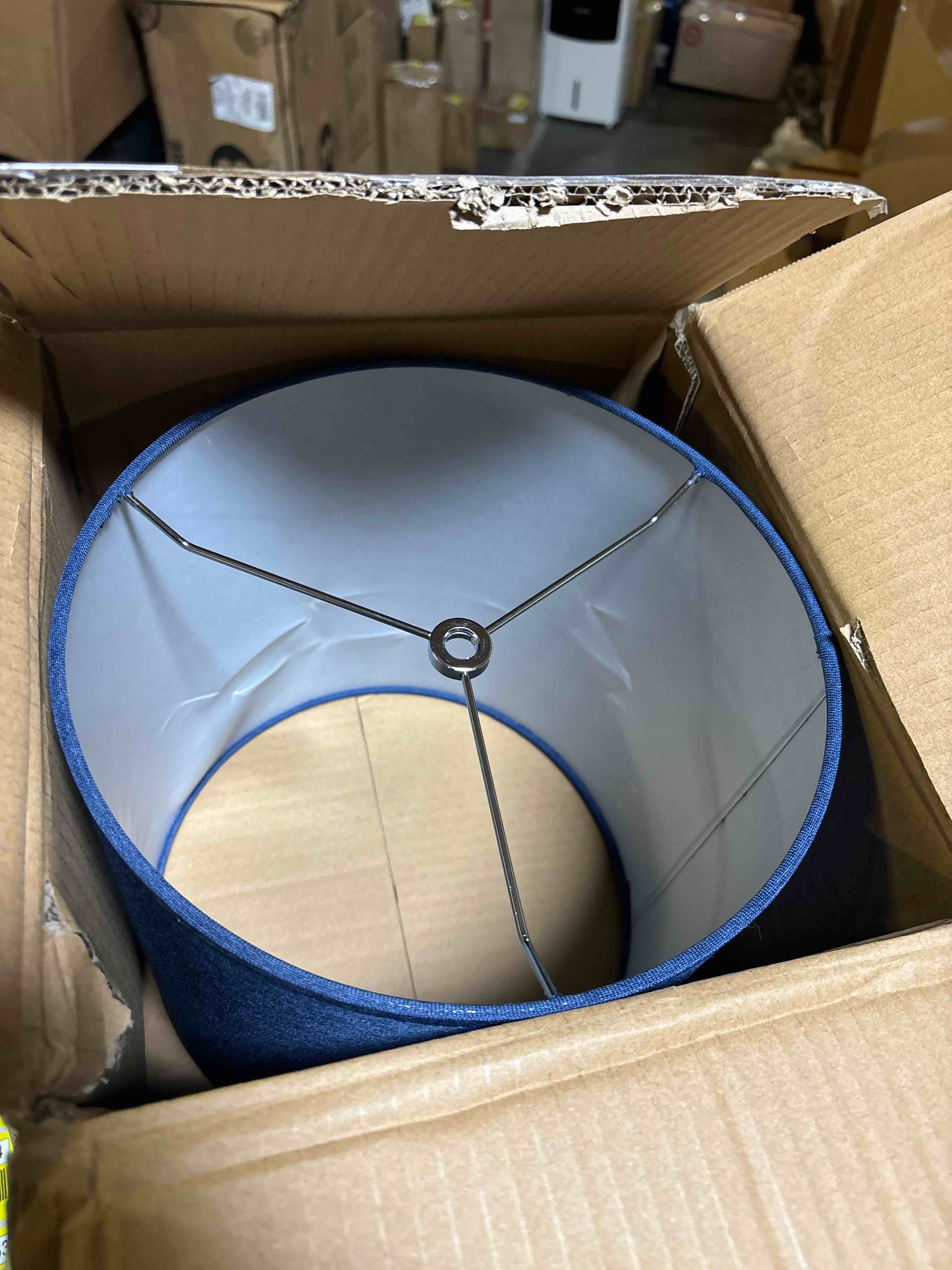 https://s3.amazonaws.com/lotting-images-prod/phillipi/YEL3779358_1726762258513.jpeg