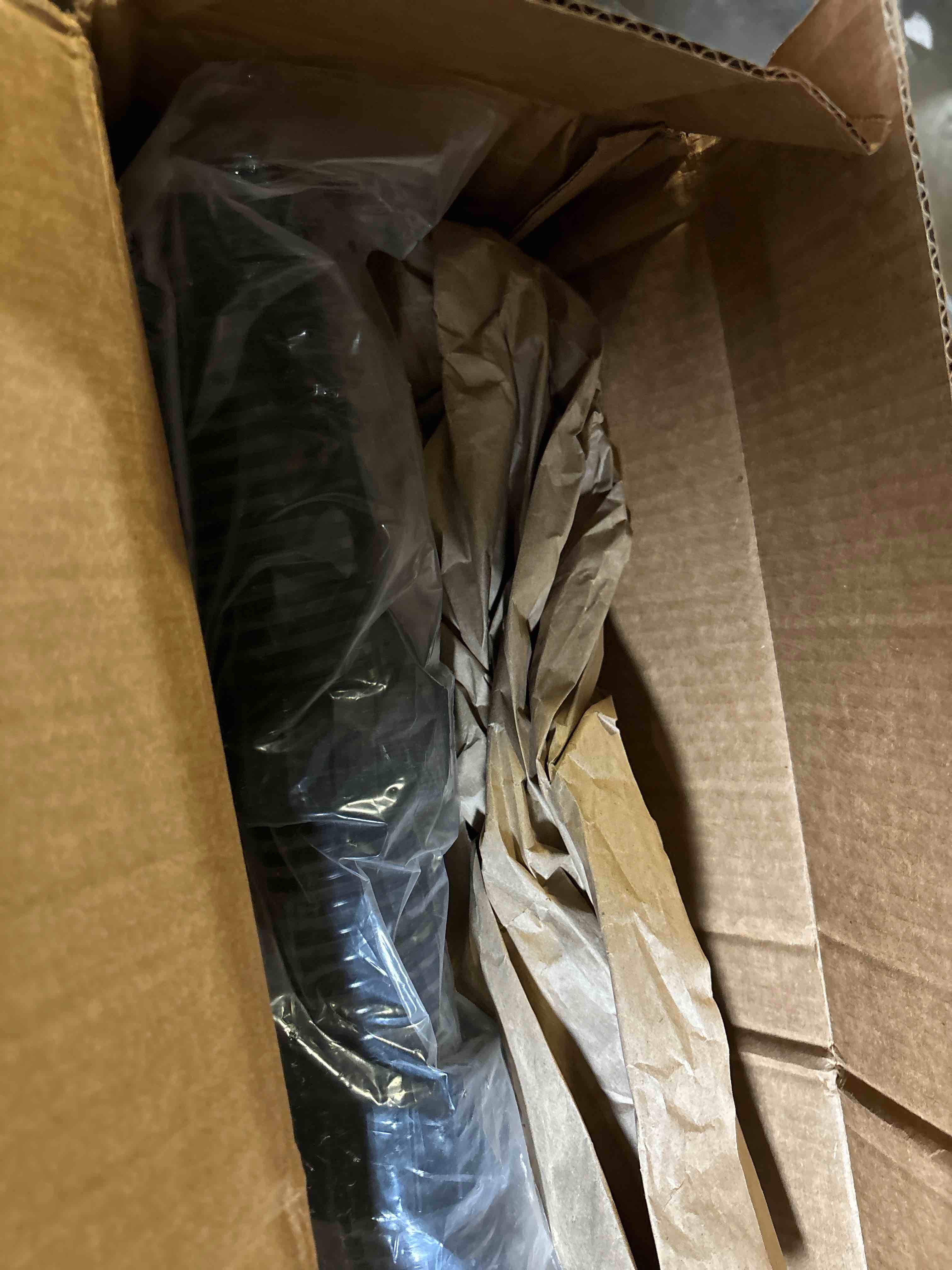 https://s3.amazonaws.com/lotting-images-prod/phillipi/YEL3779371_1726764798016.jpeg