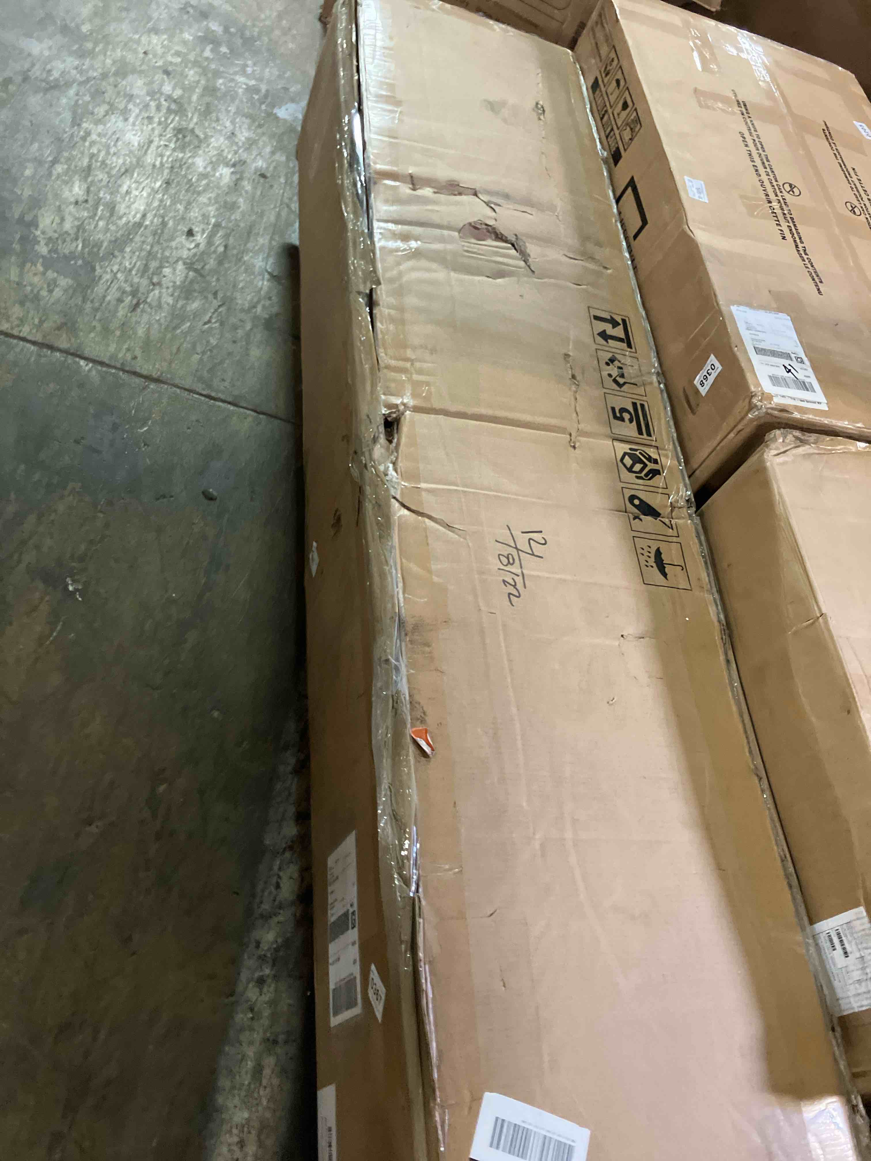 https://s3.amazonaws.com/lotting-images-prod/phillipi/YEL3780594_1725041760046.jpeg