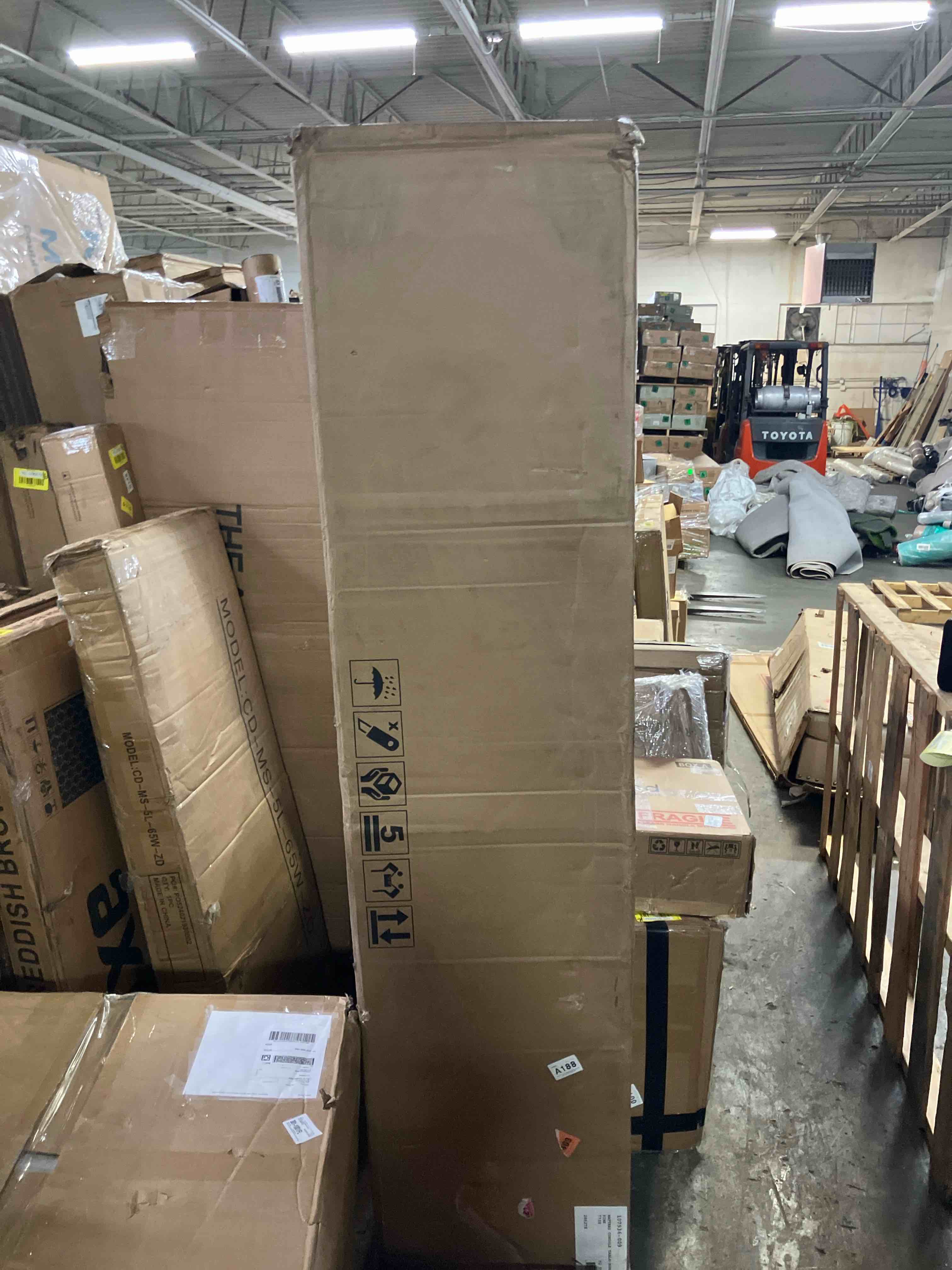 https://s3.amazonaws.com/lotting-images-prod/phillipi/YEL3780594_1725041777407.jpeg