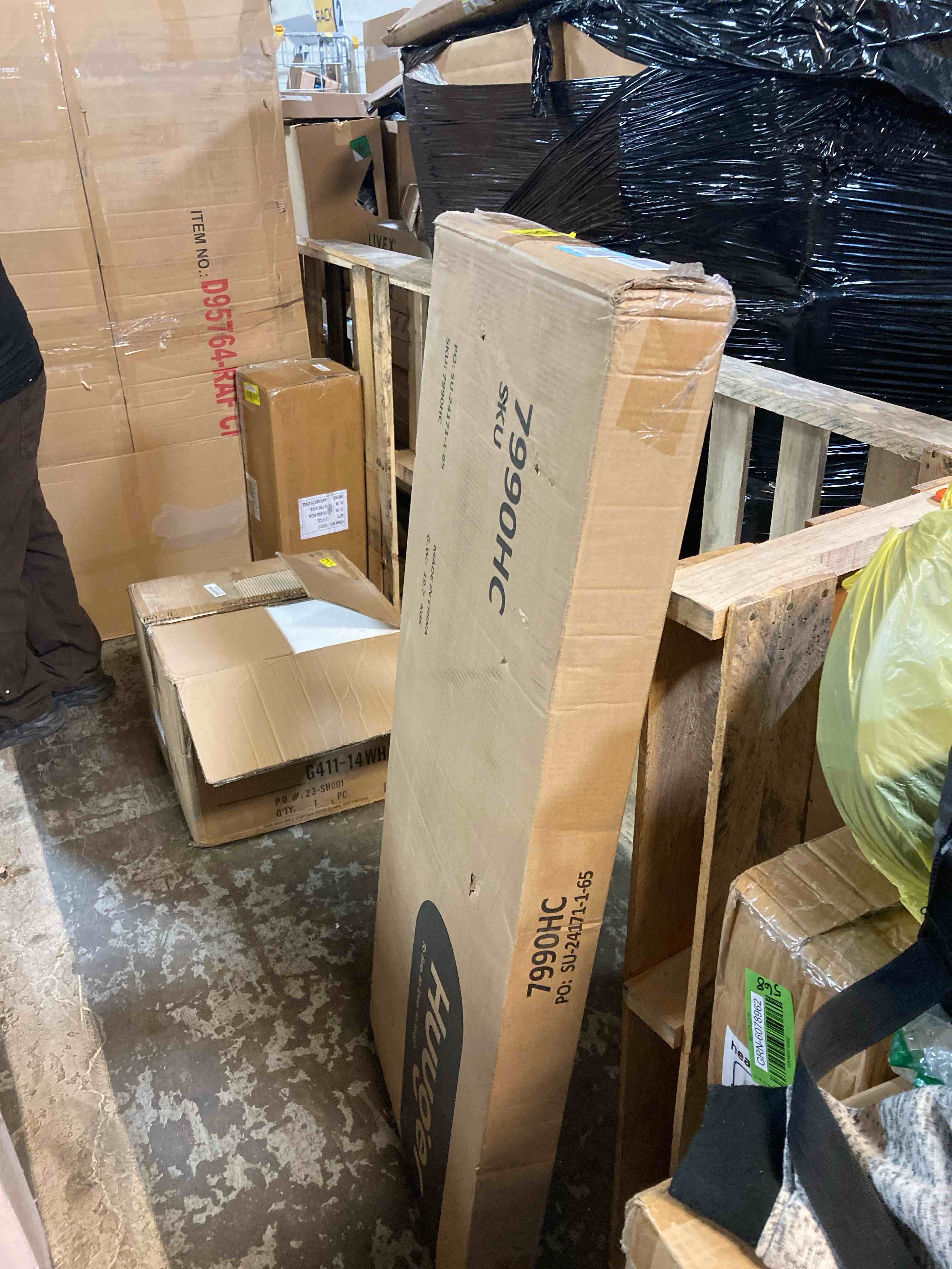 https://s3.amazonaws.com/lotting-images-prod/phillipi/YEL3786722_1729192421341.jpeg