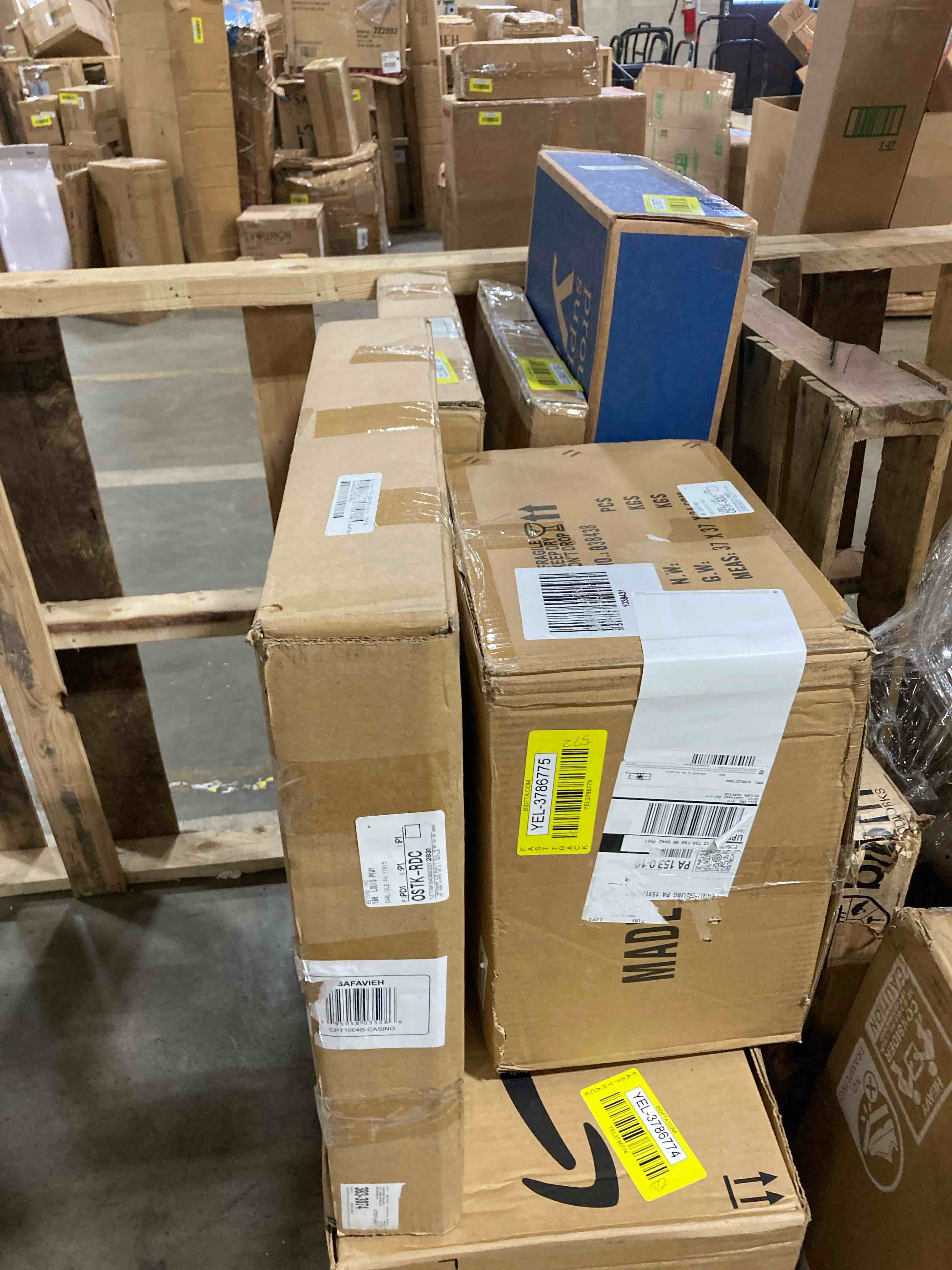 https://s3.amazonaws.com/lotting-images-prod/phillipi/YEL3786776_1729177095342.jpeg