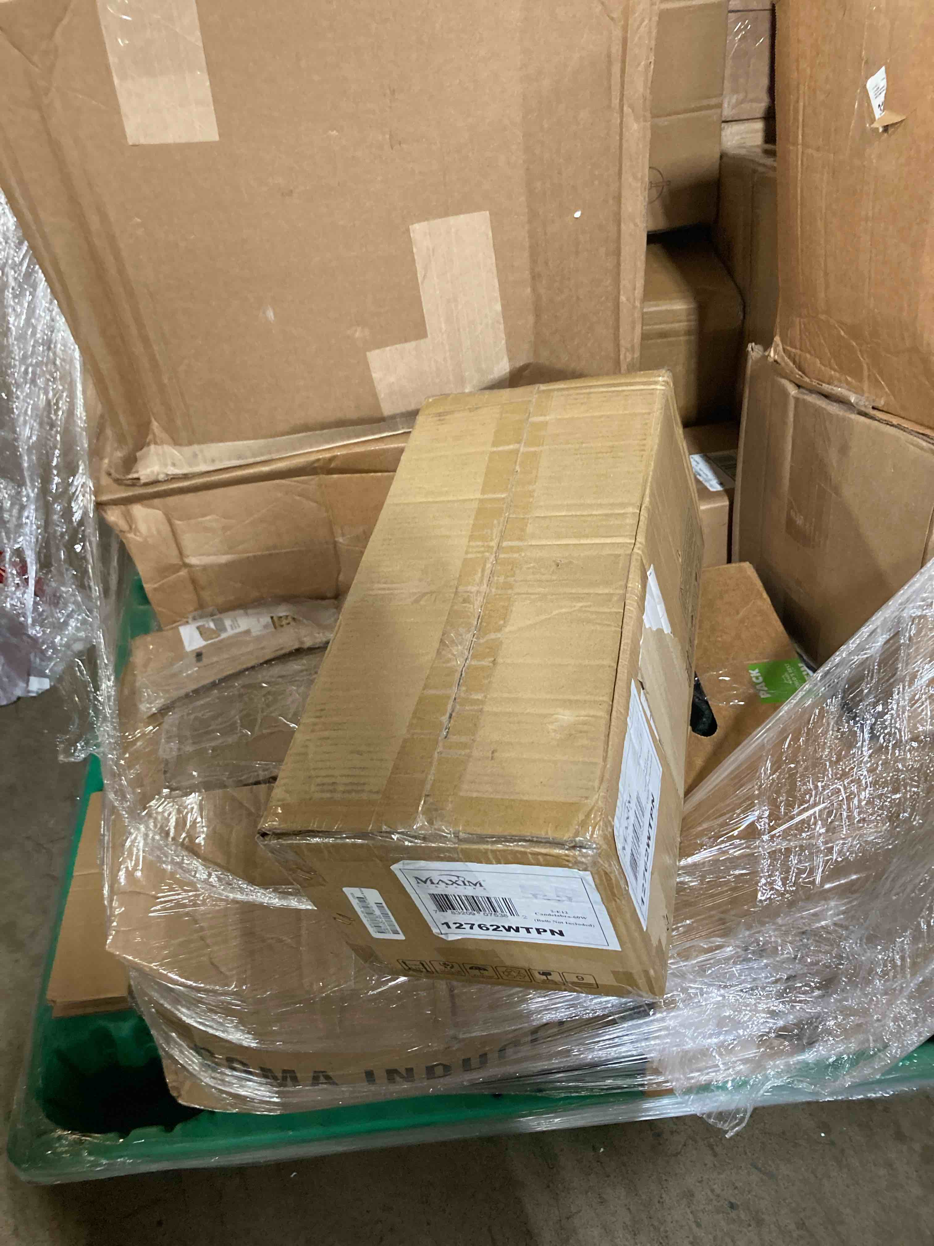 https://s3.amazonaws.com/lotting-images-prod/phillipi/YEL3786781_1729177889340.jpeg