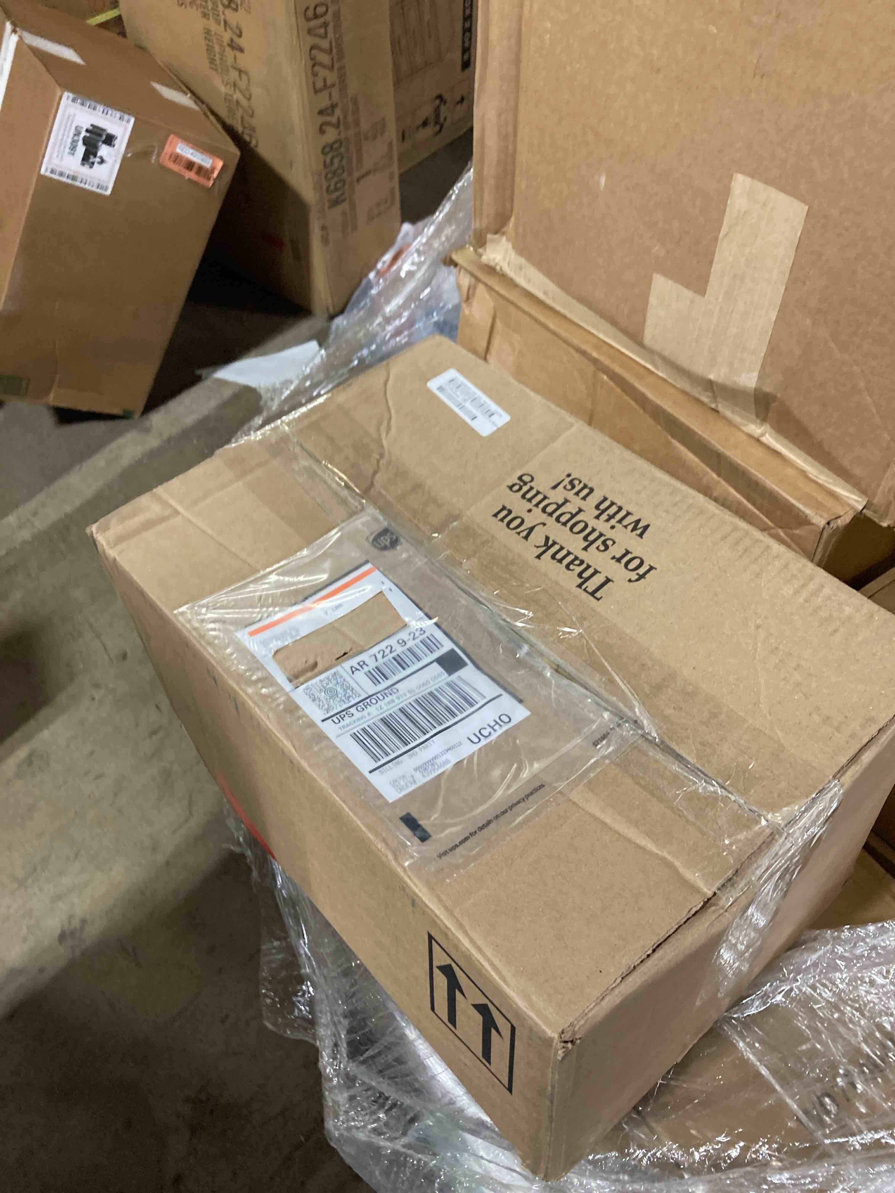 https://s3.amazonaws.com/lotting-images-prod/phillipi/YEL3786782_1729178098780.jpeg