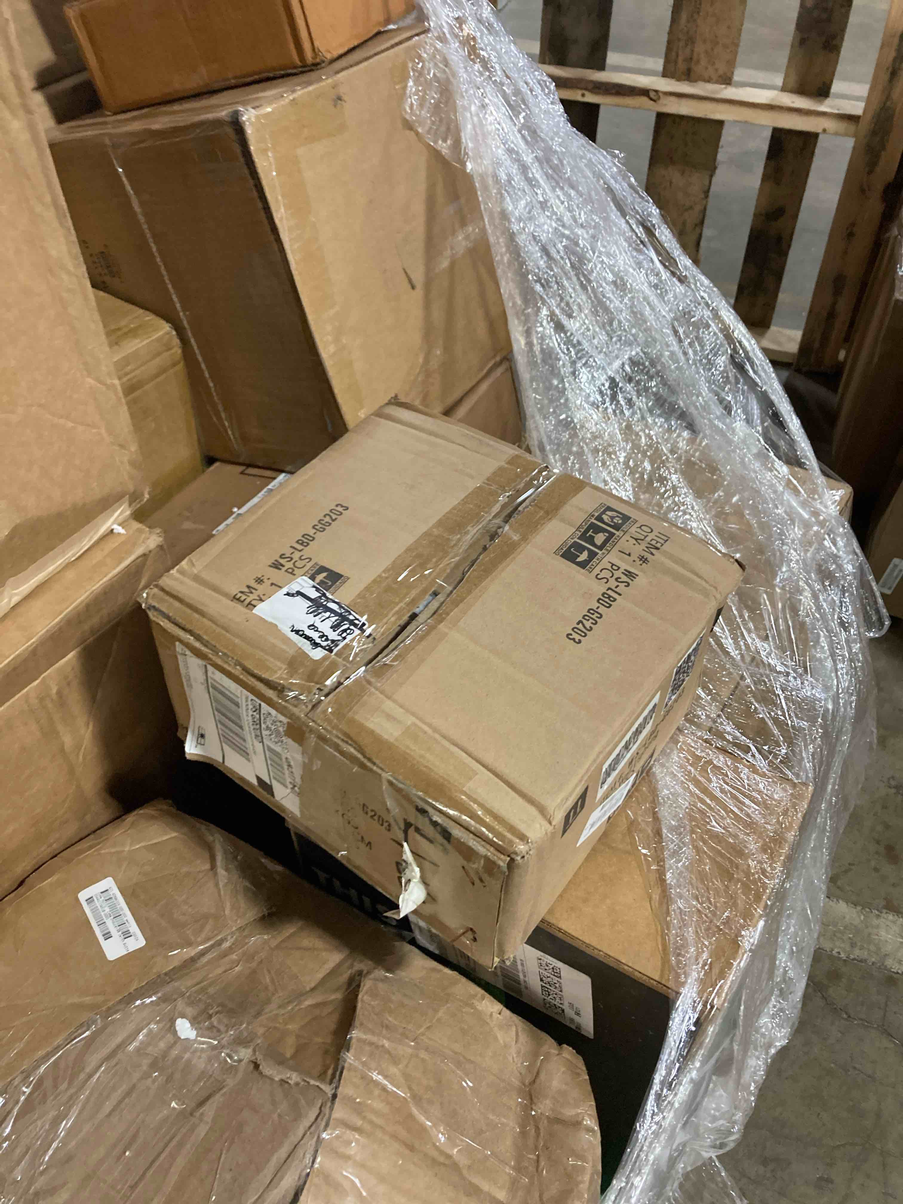https://s3.amazonaws.com/lotting-images-prod/phillipi/YEL3786785_1729178706157.jpeg
