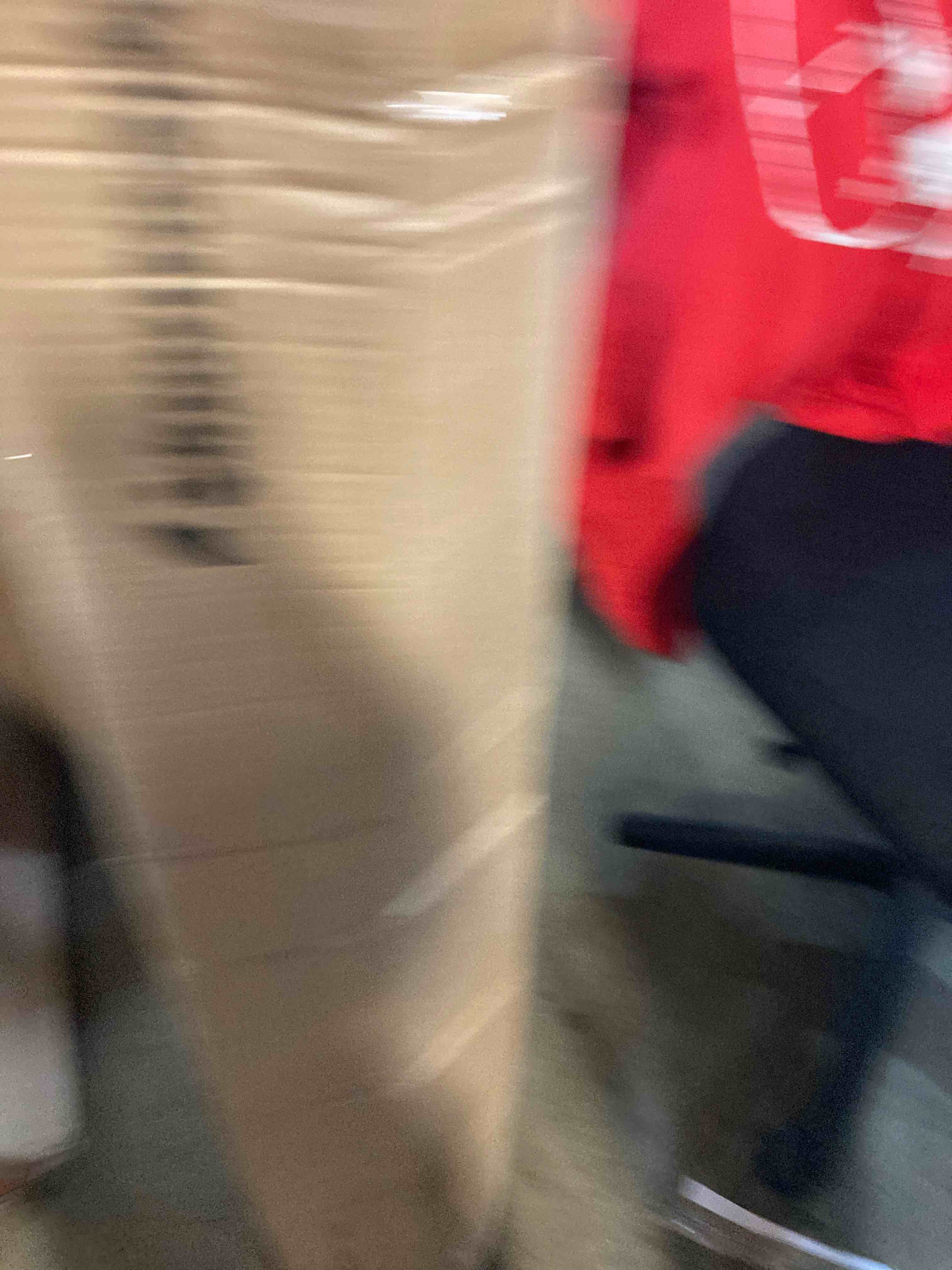 https://s3.amazonaws.com/lotting-images-prod/phillipi/YEL3786934_1729612450830.jpeg