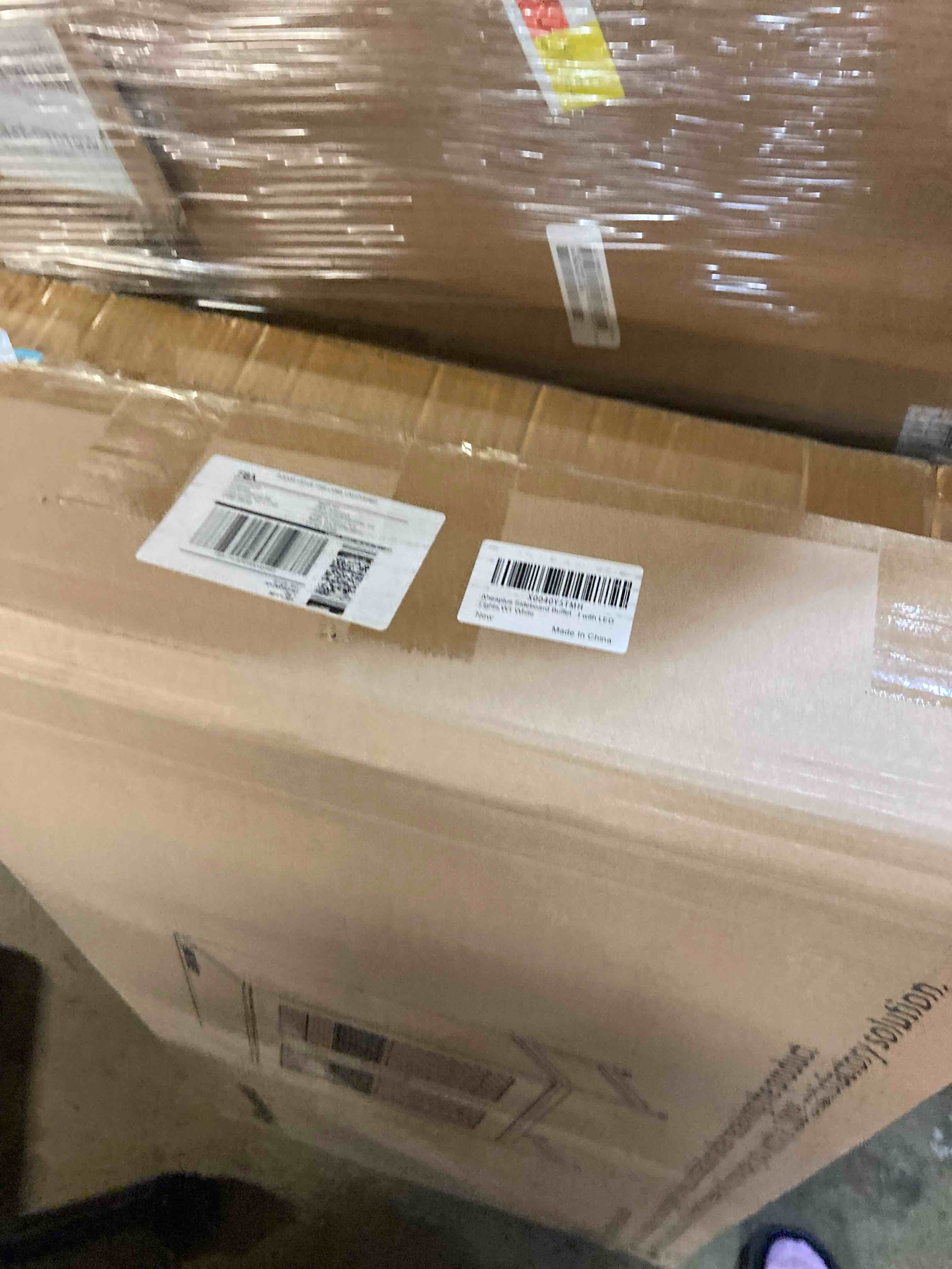 https://s3.amazonaws.com/lotting-images-prod/phillipi/YEL3786947_1729614739450.jpeg