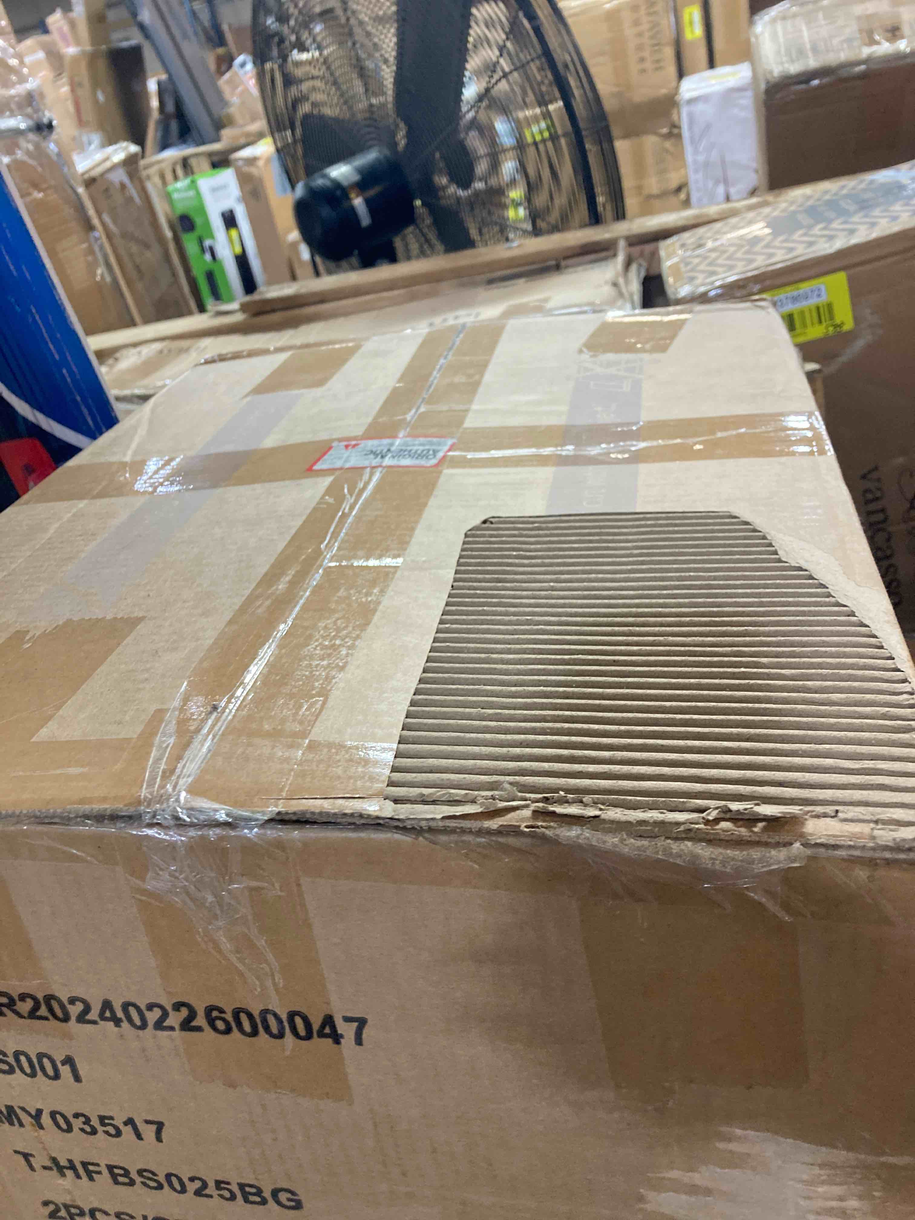 https://s3.amazonaws.com/lotting-images-prod/phillipi/YEL3786977_1729619298898.jpeg