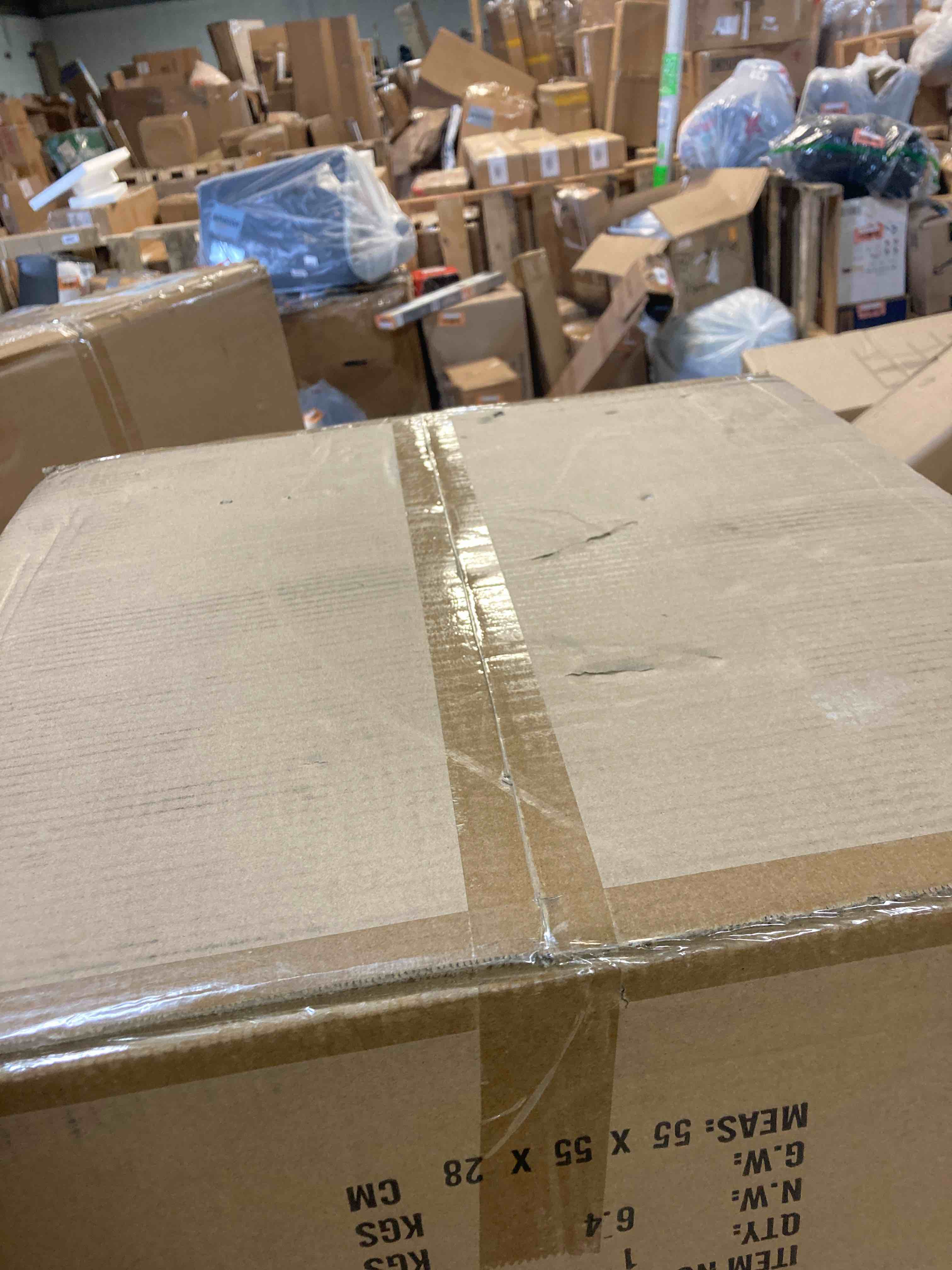 https://s3.amazonaws.com/lotting-images-prod/phillipi/YEL3787103_1729700531565.jpeg