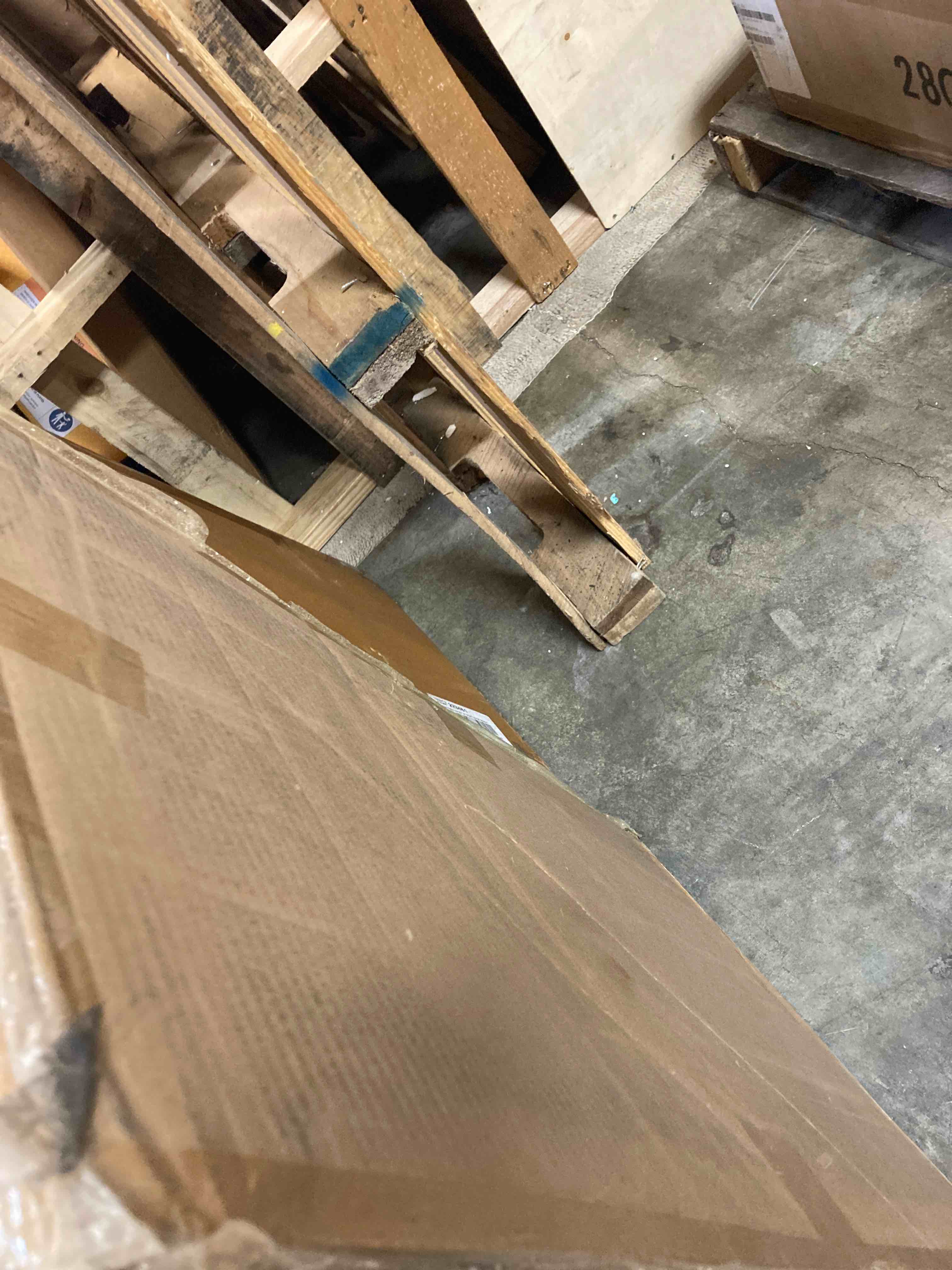 https://s3.amazonaws.com/lotting-images-prod/phillipi/YEL3787112_1729701389102.jpeg