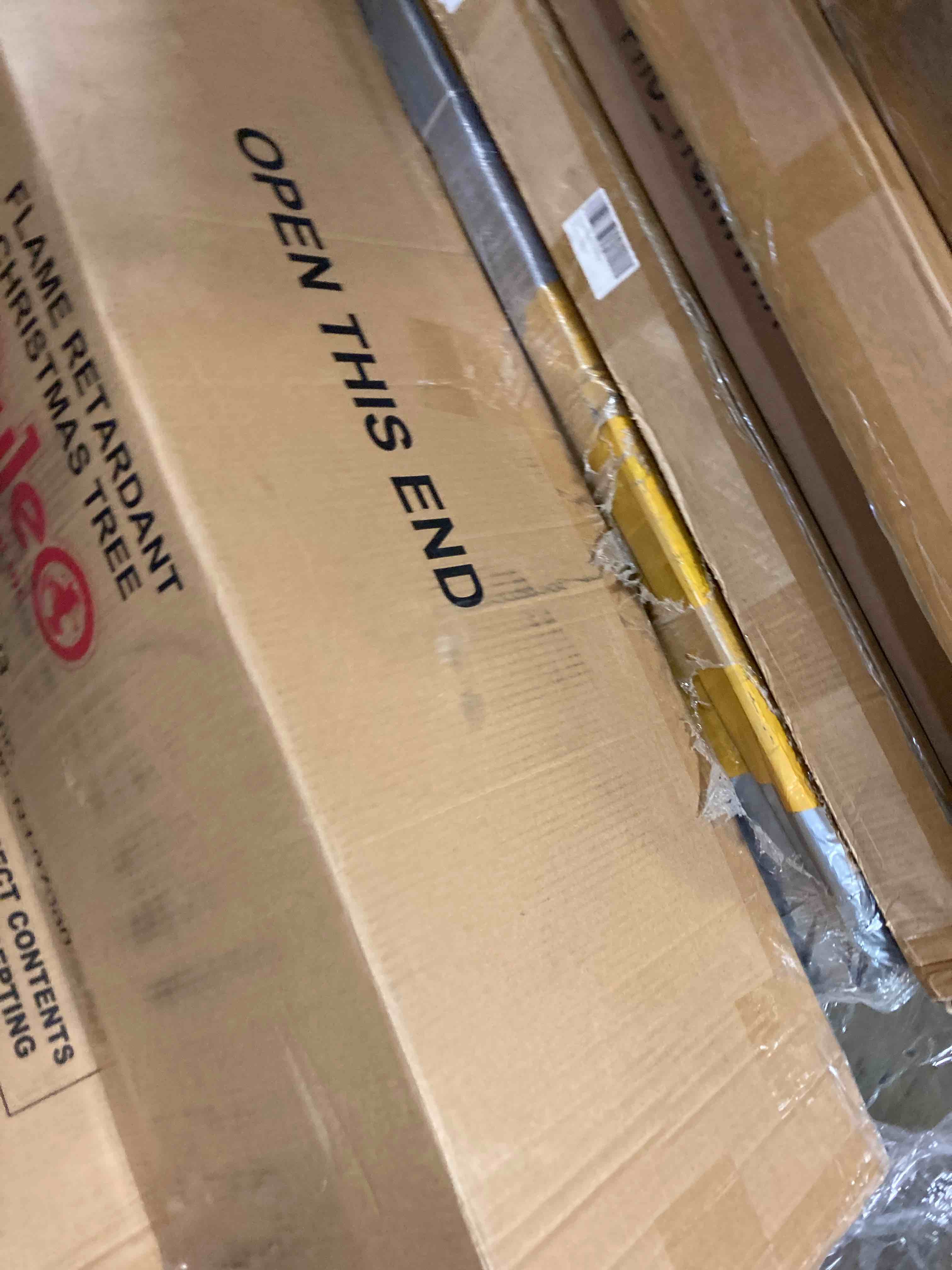 https://s3.amazonaws.com/lotting-images-prod/phillipi/YEL3787118_1729702605204.jpeg
