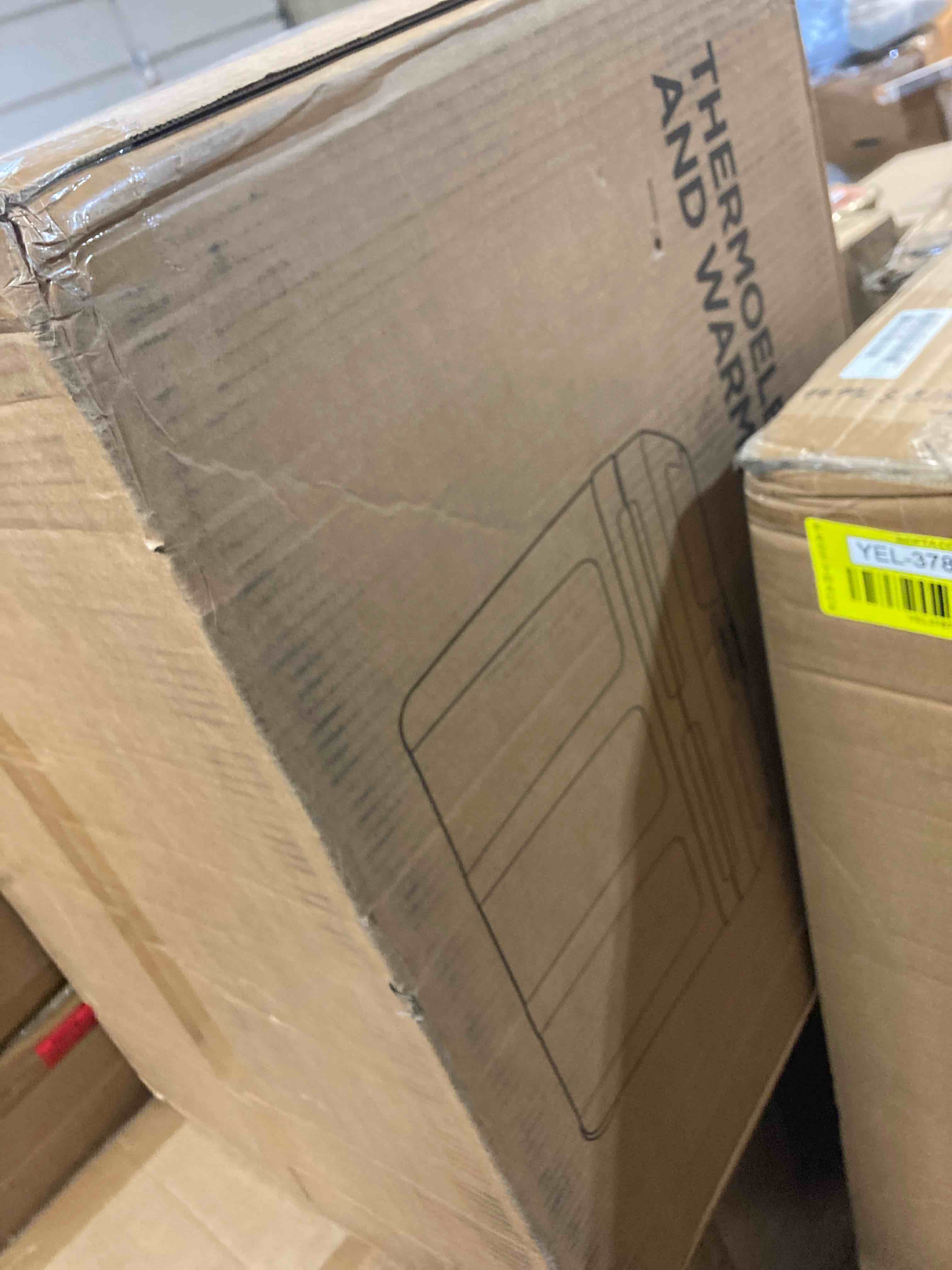 https://s3.amazonaws.com/lotting-images-prod/phillipi/YEL3787120_1729702799162.jpeg