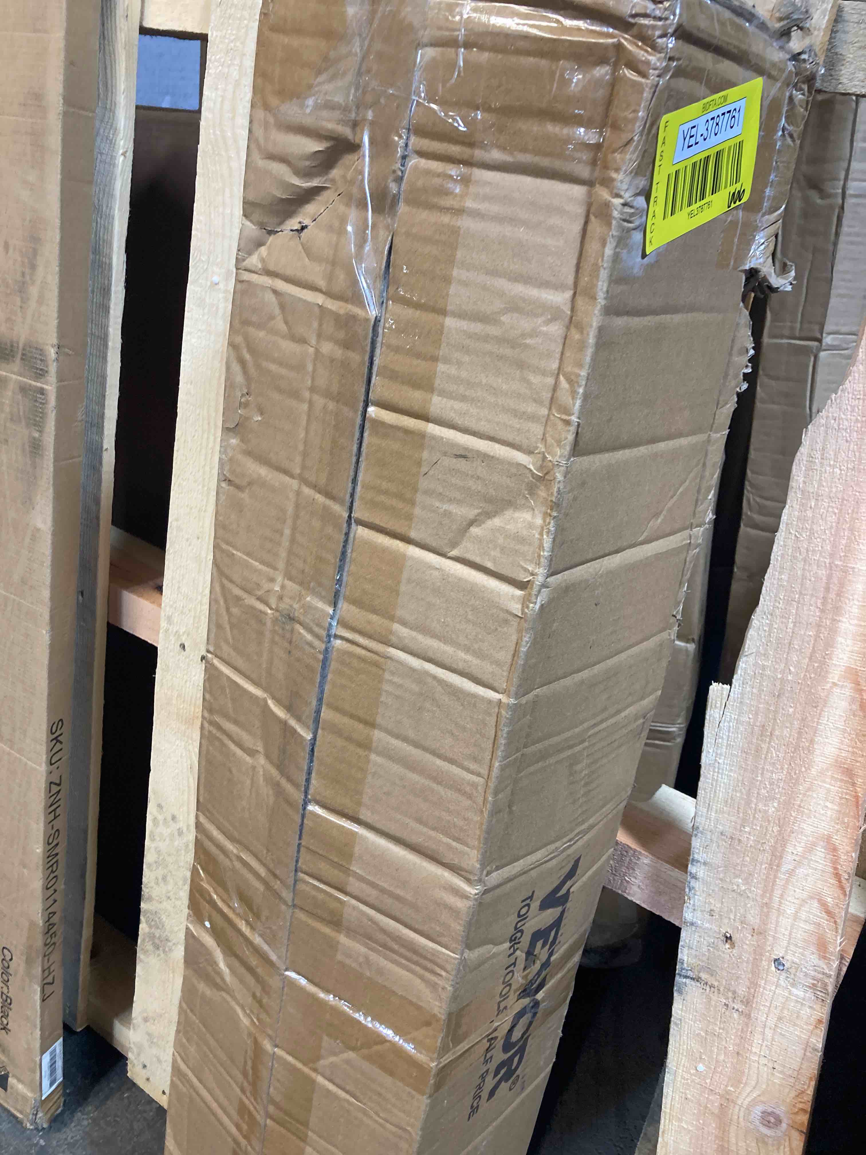 https://s3.amazonaws.com/lotting-images-prod/phillipi/YEL3787761_1730831509789.jpeg
