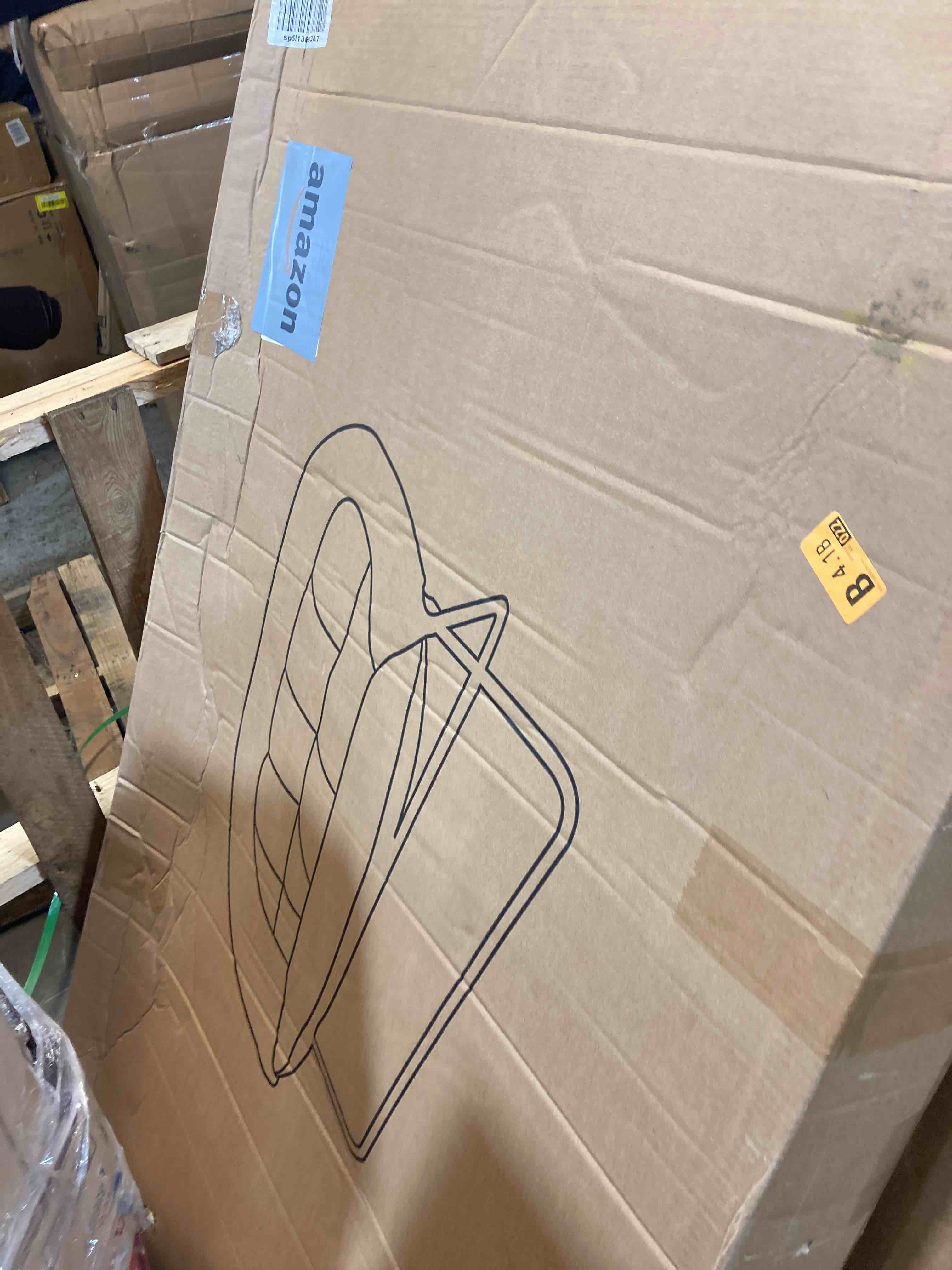 https://s3.amazonaws.com/lotting-images-prod/phillipi/YEL3787793_1730836417252.jpeg