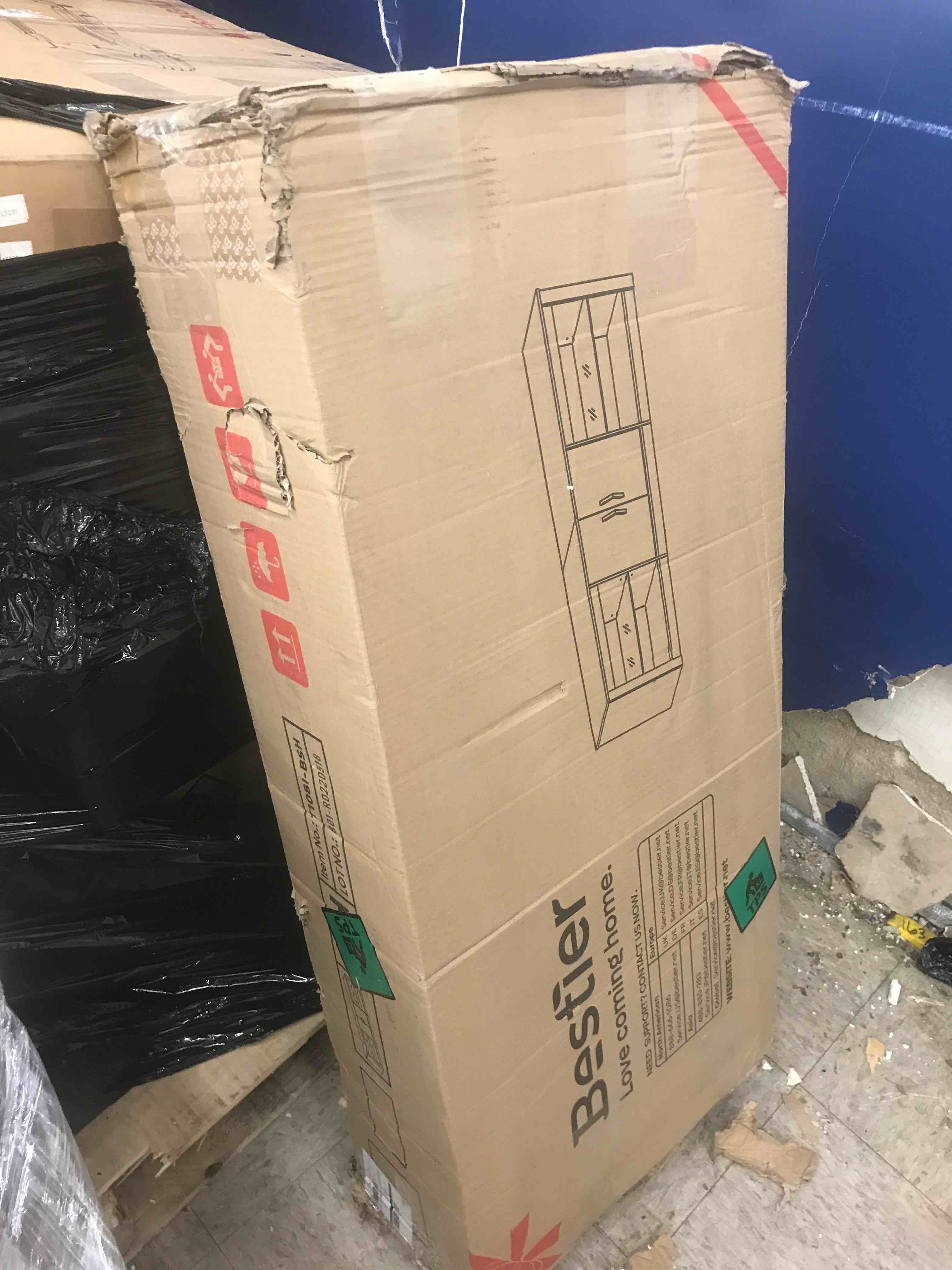https://s3.amazonaws.com/lotting-images-prod/phillipi/YEL3970616_1678292479801.jpeg