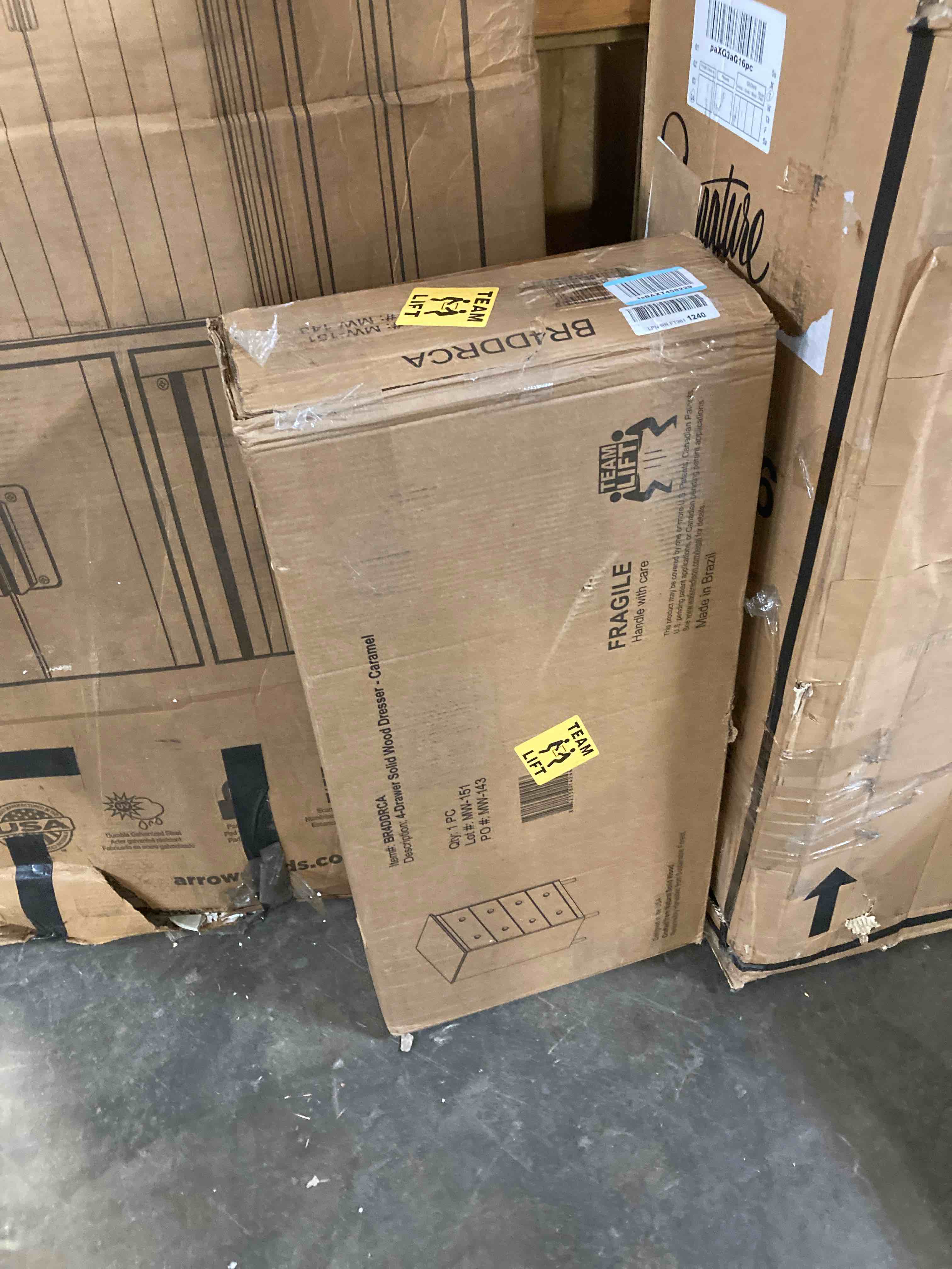https://s3.amazonaws.com/lotting-images-prod/phillipi/YEL4736180_1686950131078.jpeg