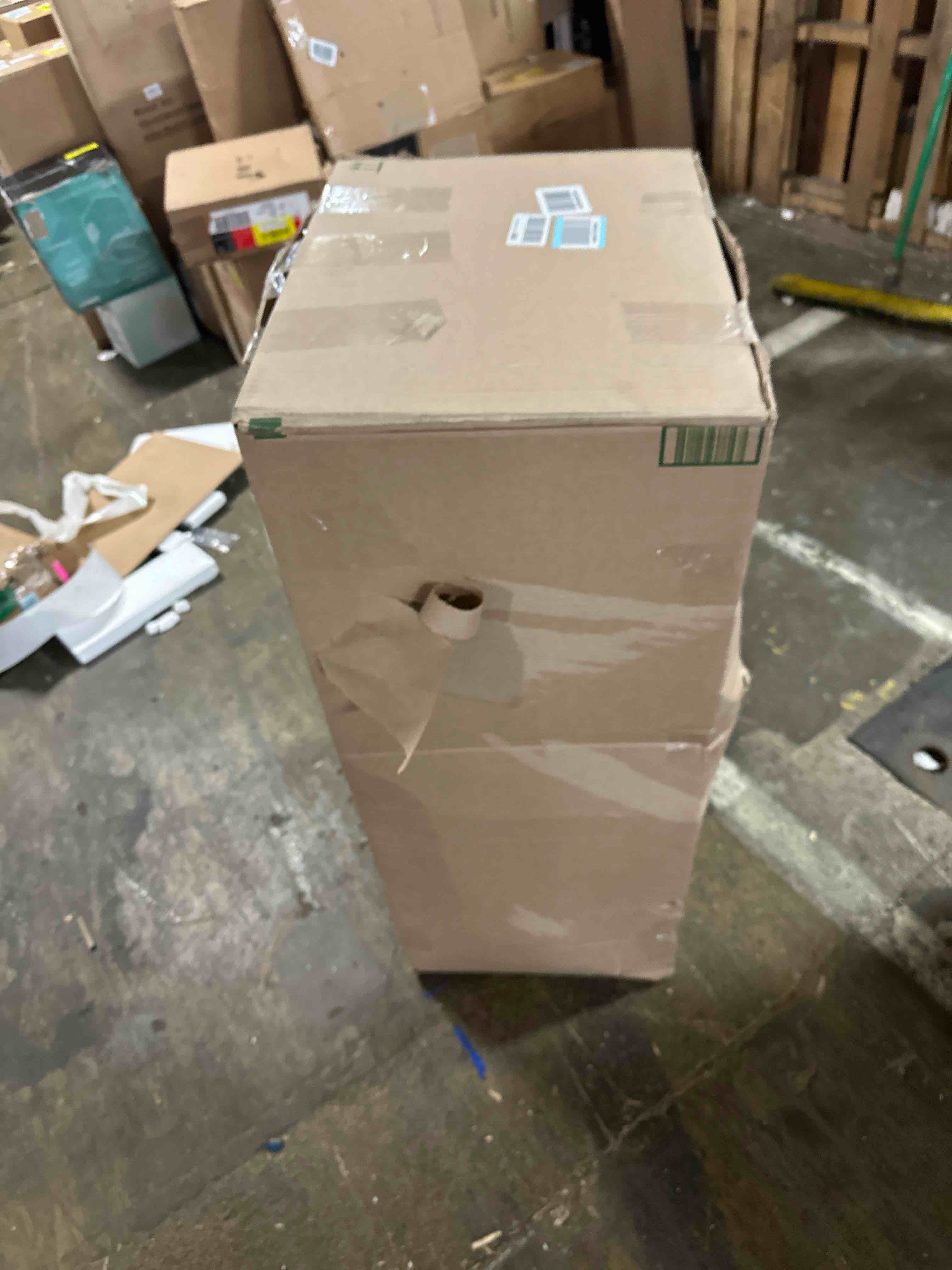 https://s3.amazonaws.com/lotting-images-prod/phillipi/YEL4738942_1694700056081.jpeg