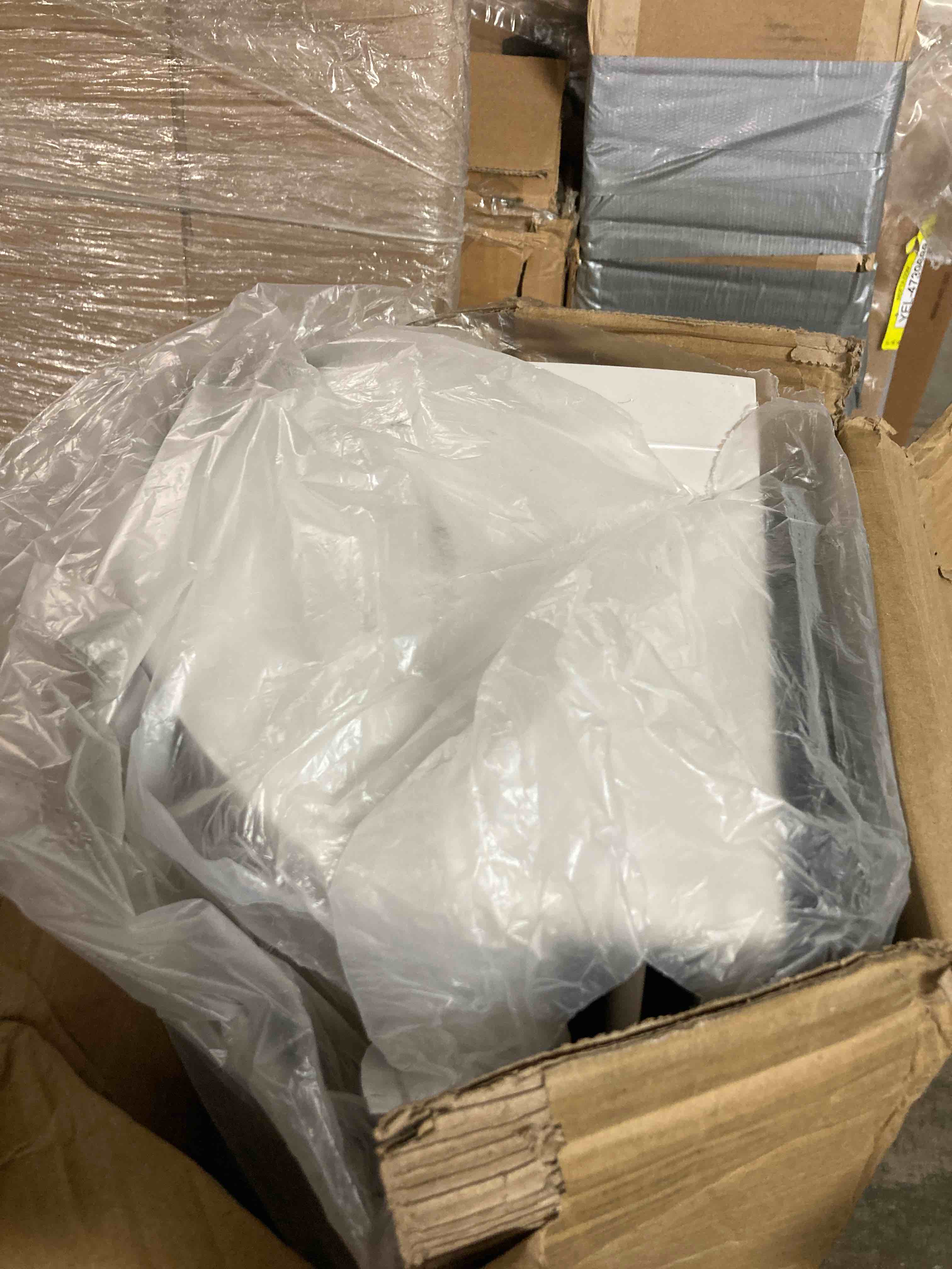 https://s3.amazonaws.com/lotting-images-prod/phillipi/YEL4739708_1696004529997.jpeg