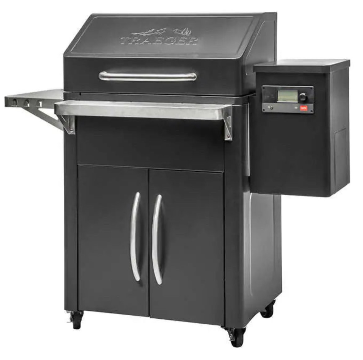Traeger Silverton 620 pellet grill. has been used  cover included 