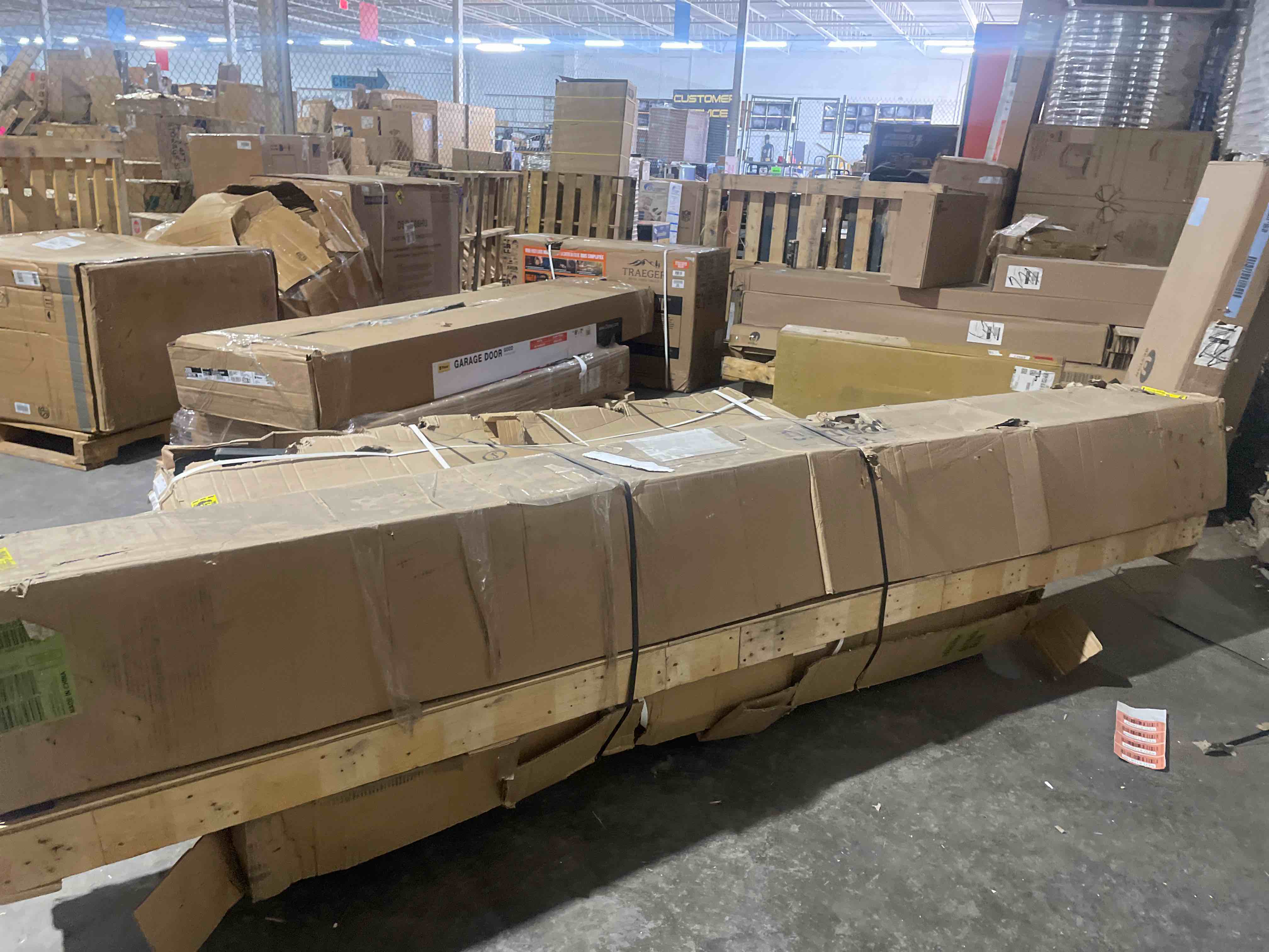 https://s3.amazonaws.com/lotting-images-prod/phillipi/YEL4740161_1696962168863.jpeg