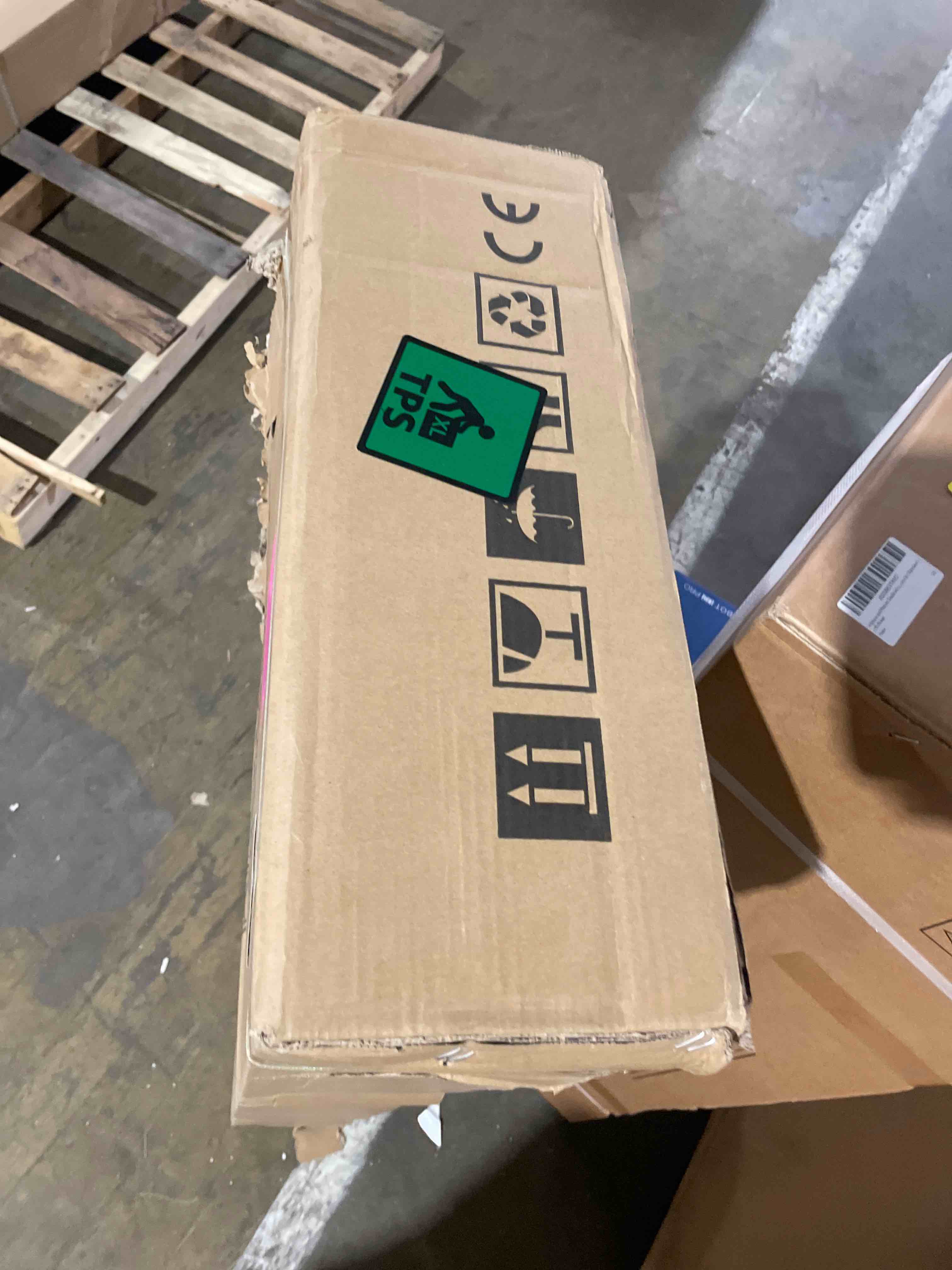 https://s3.amazonaws.com/lotting-images-prod/phillipi/YEL4741068_1693927582579.jpeg