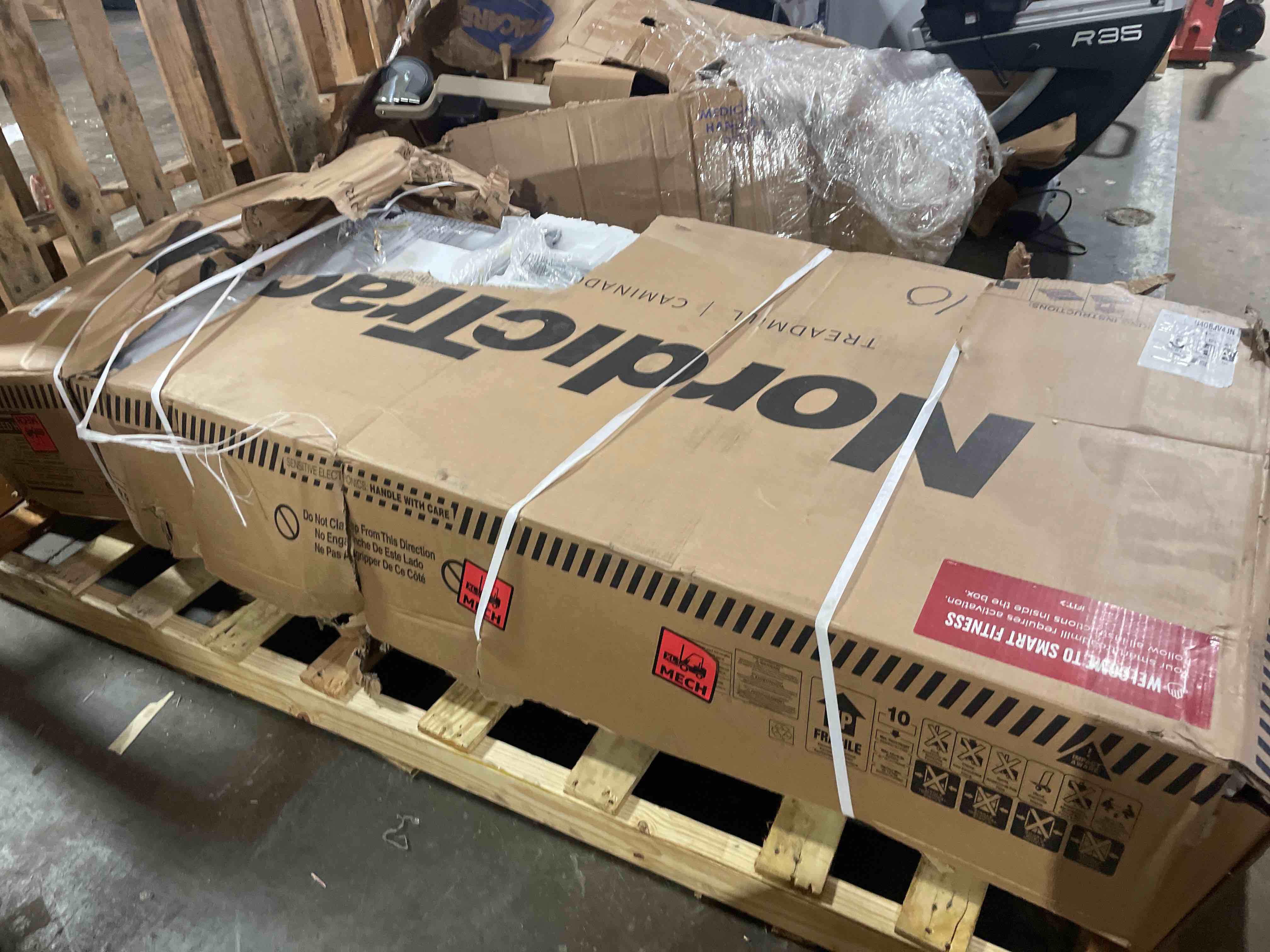 https://s3.amazonaws.com/lotting-images-prod/phillipi/YEL4741072_1693928938145.jpeg