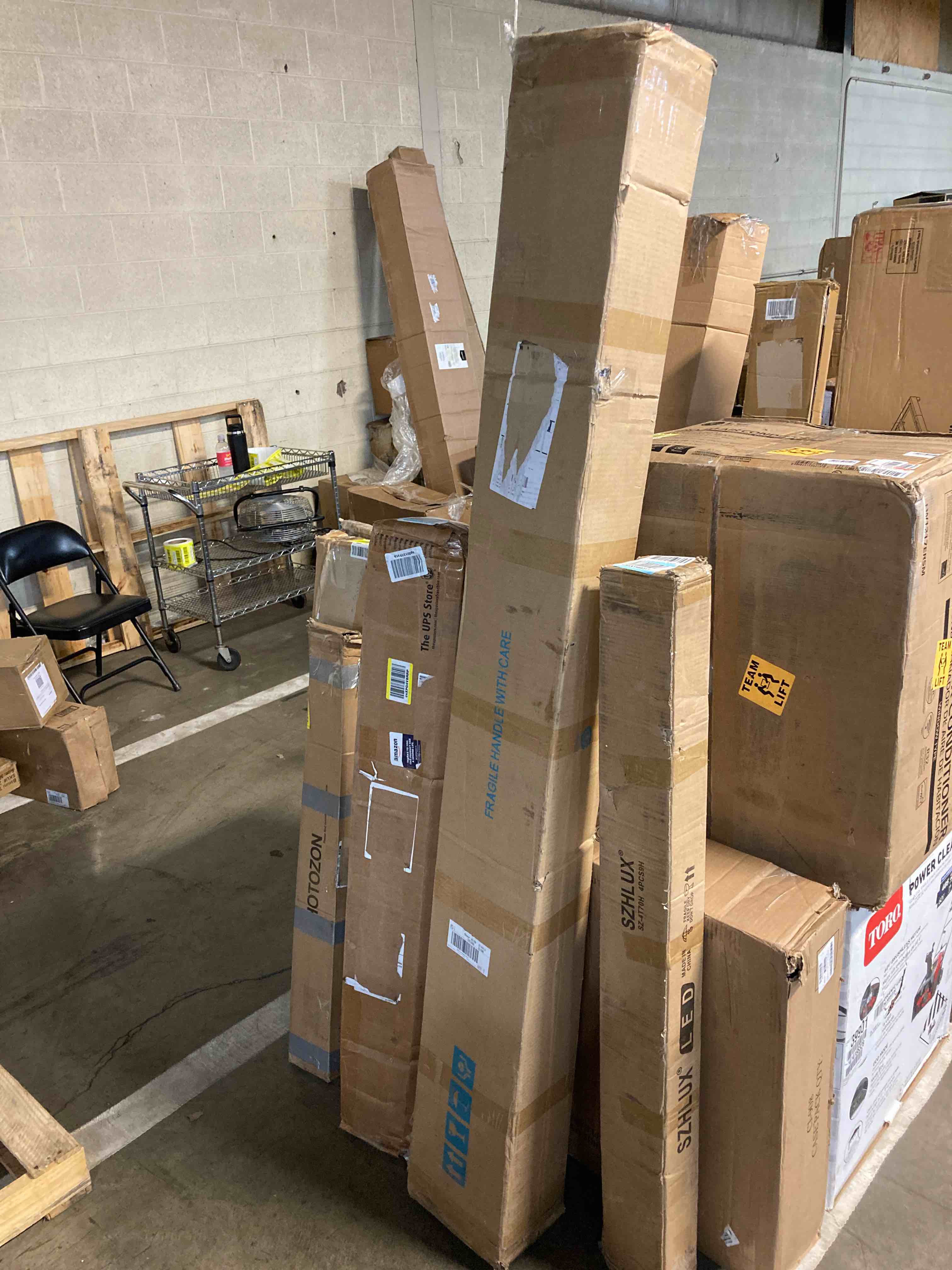 https://s3.amazonaws.com/lotting-images-prod/phillipi/YEL4742582_1685569891411.jpeg