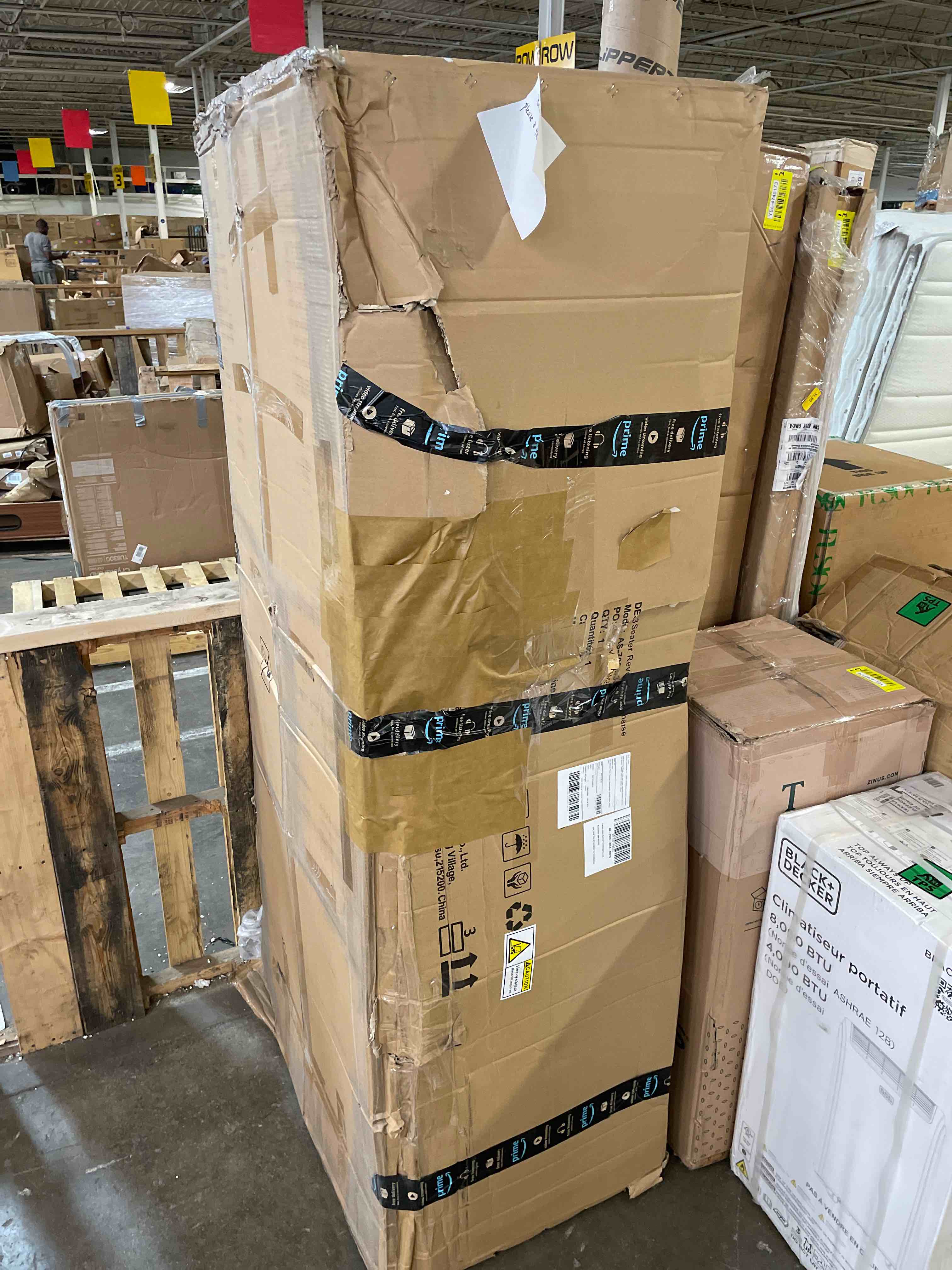 https://s3.amazonaws.com/lotting-images-prod/phillipi/YEL4745177_1685738896407.jpeg