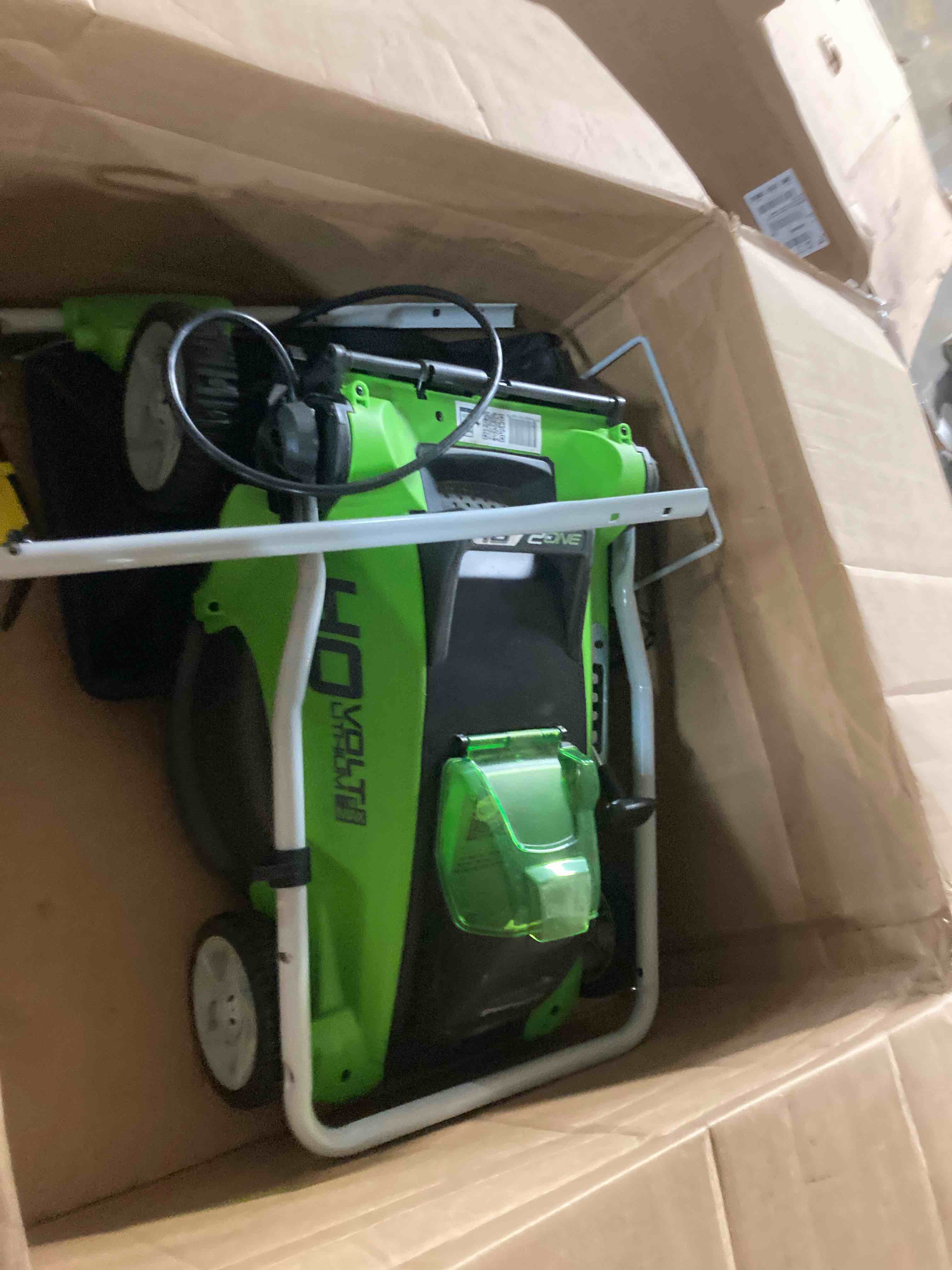 https://s3.amazonaws.com/lotting-images-prod/phillipi/YEL4745810_1686244639178.jpeg