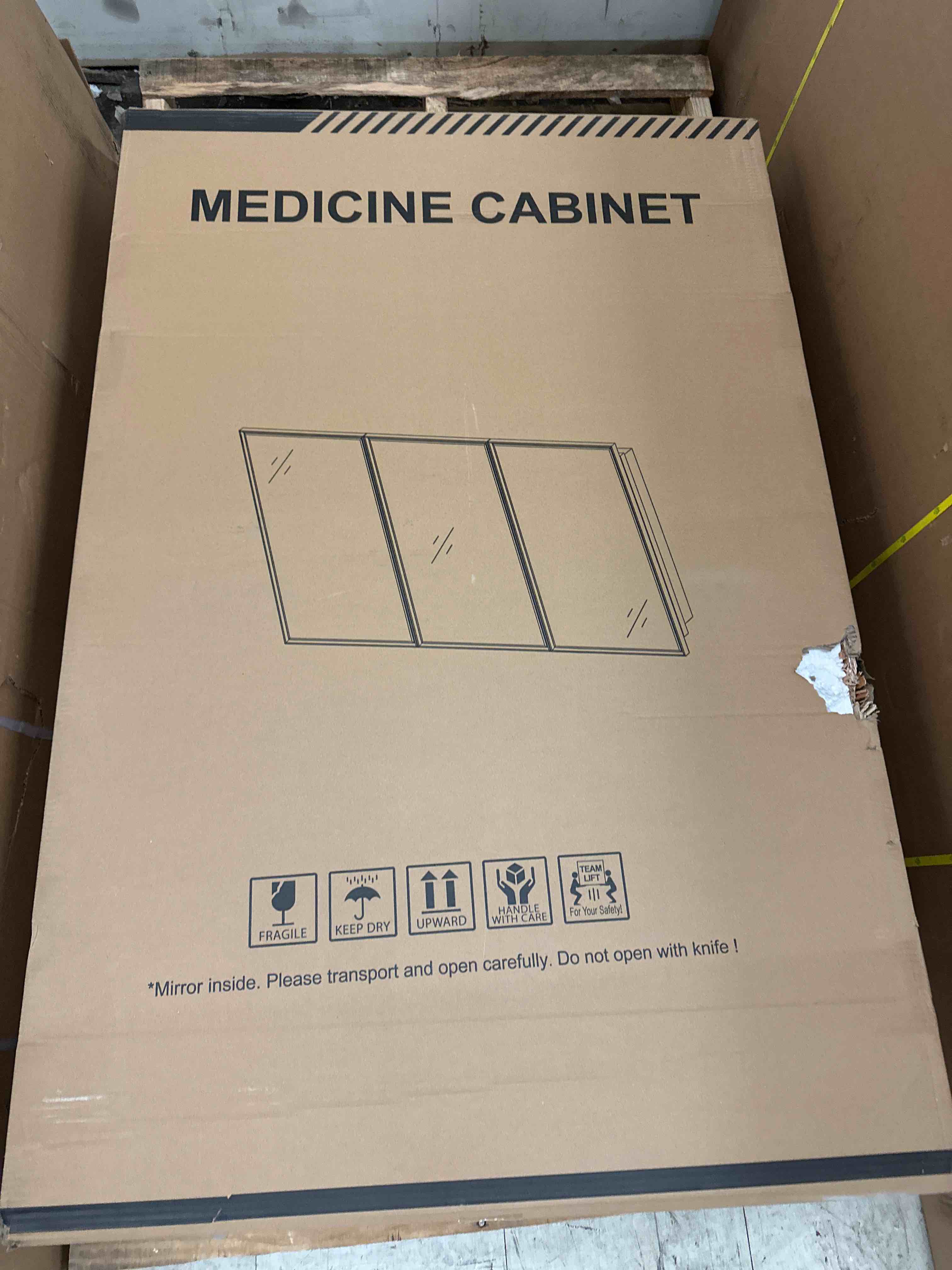 https://s3.amazonaws.com/lotting-images-prod/phillipi/YEL5011952_1708548057179.jpeg