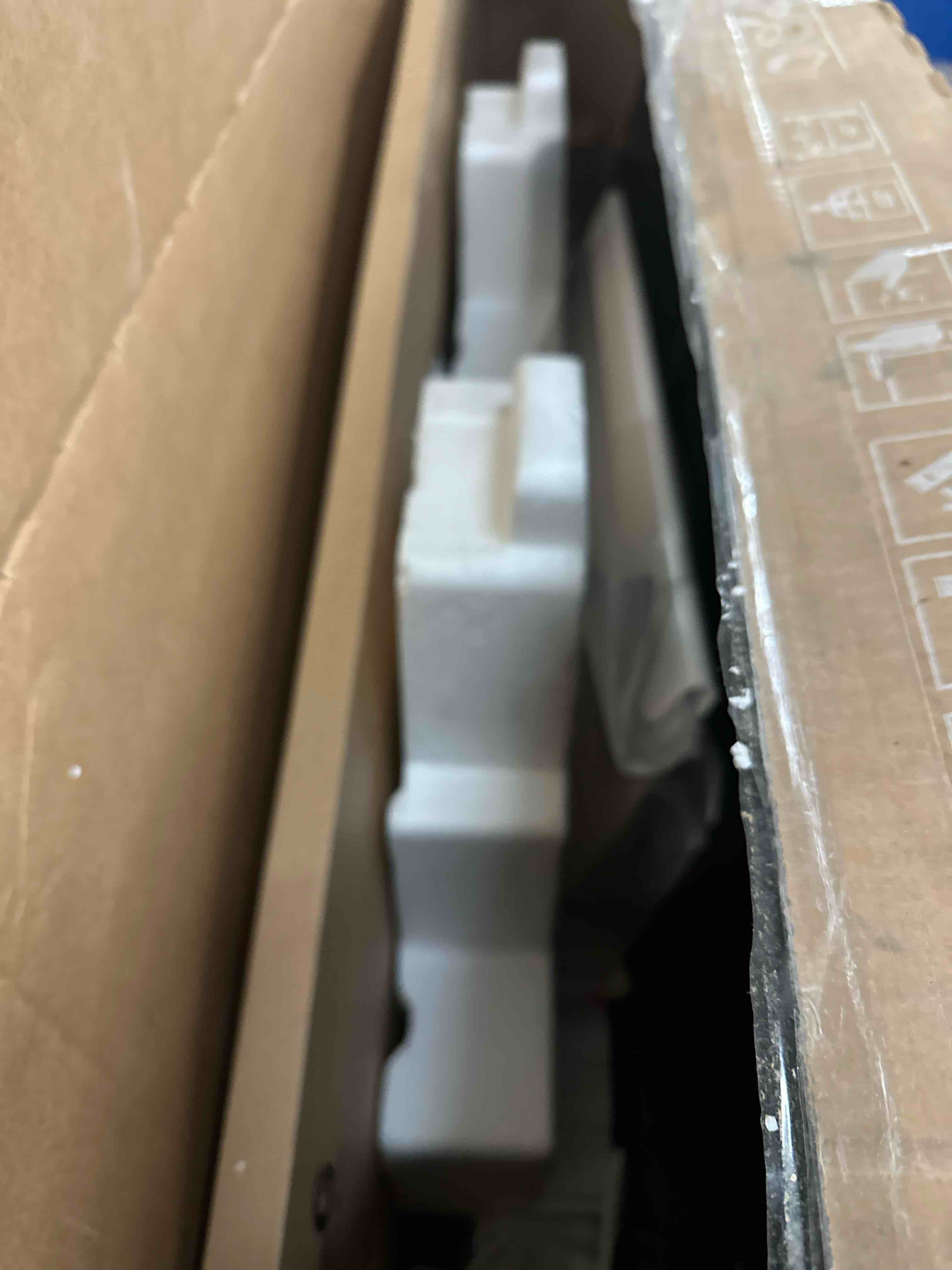 https://s3.amazonaws.com/lotting-images-prod/phillipi/YEL5012014_1709315042035.jpeg
