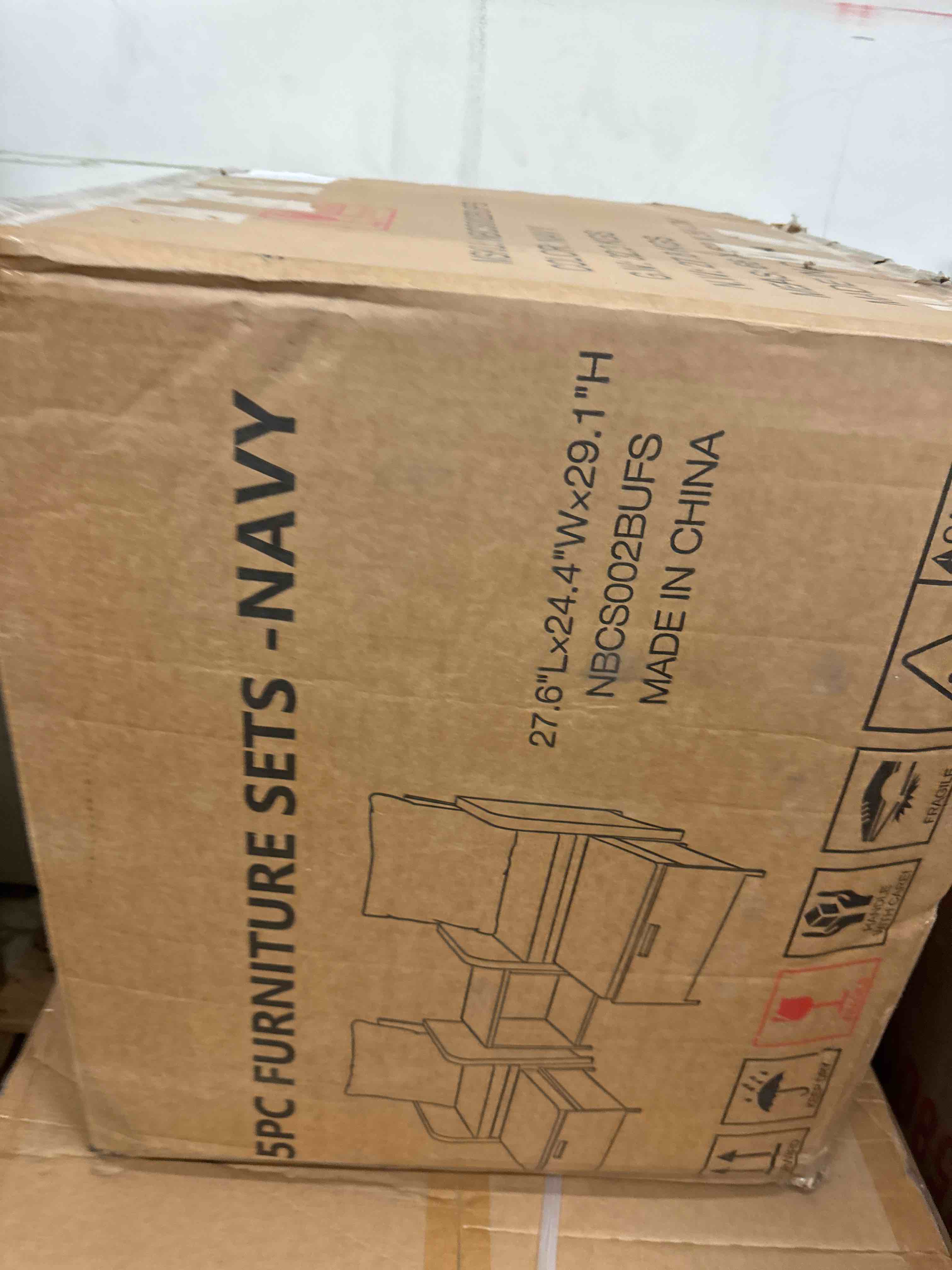 https://s3.amazonaws.com/lotting-images-prod/phillipi/YEL5013108_1726774111152.jpeg
