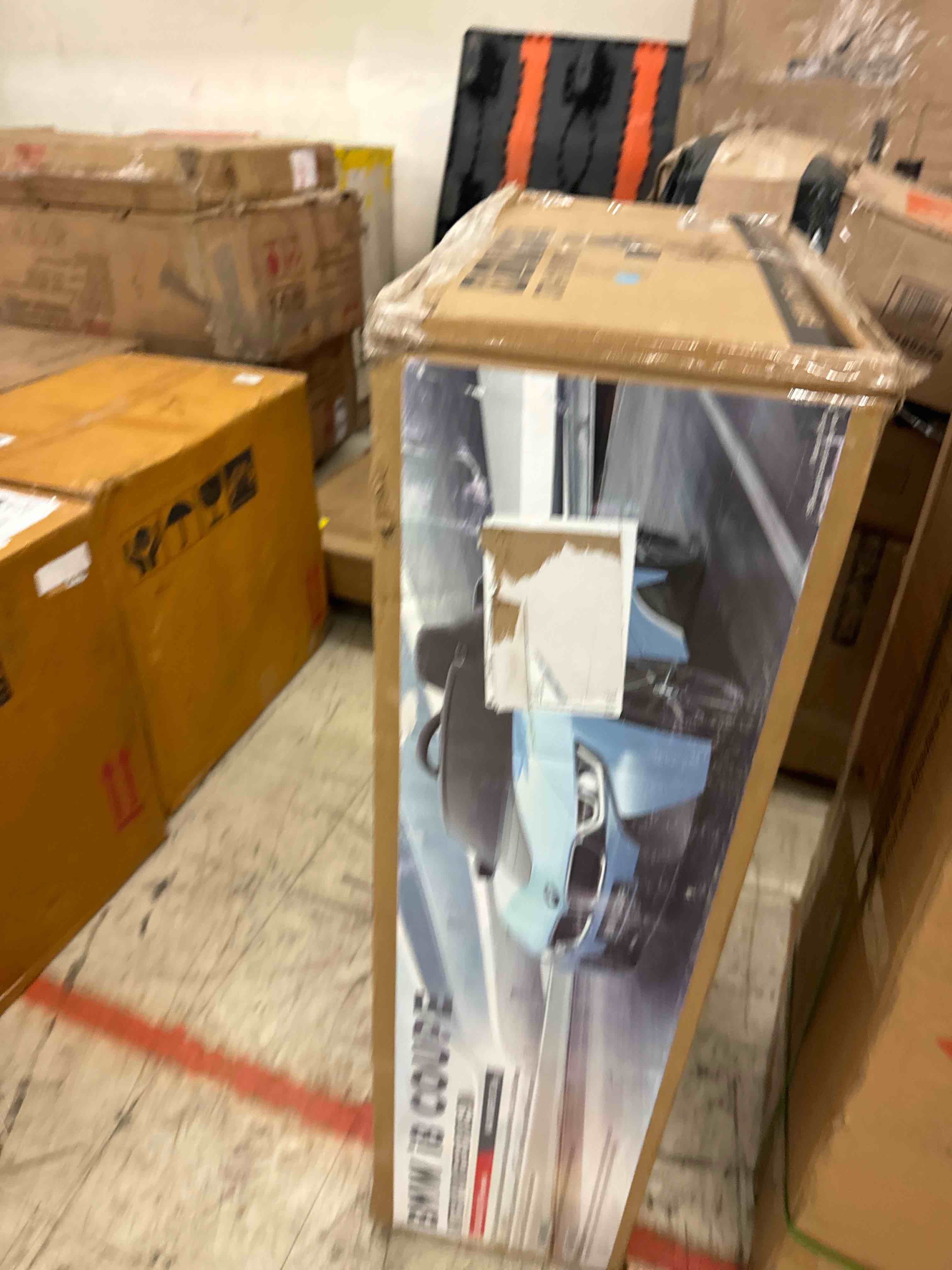 https://s3.amazonaws.com/lotting-images-prod/phillipi/YEL5013294_1727975049211.jpeg