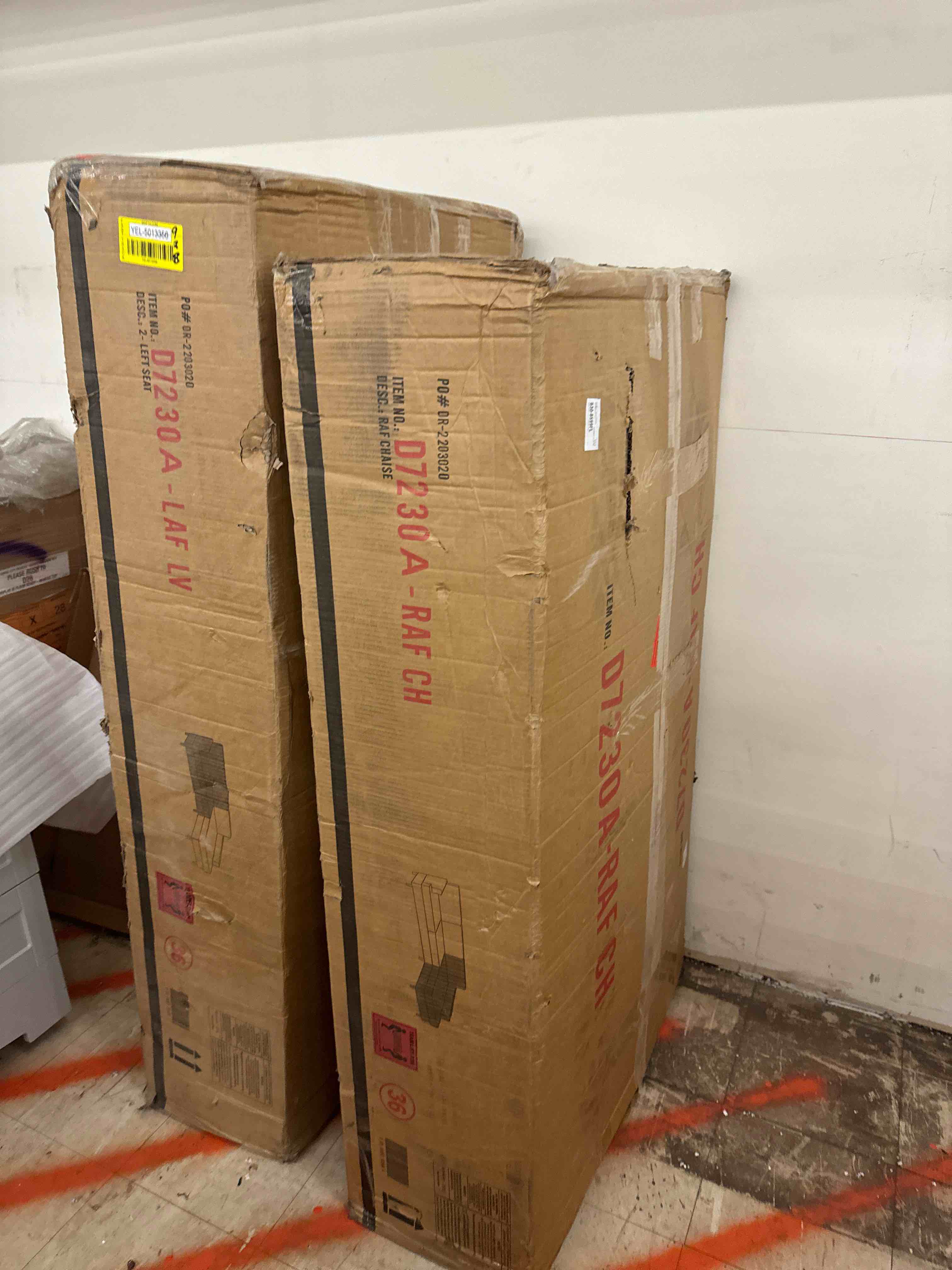 https://s3.amazonaws.com/lotting-images-prod/phillipi/YEL5013356_1728582130521.jpeg