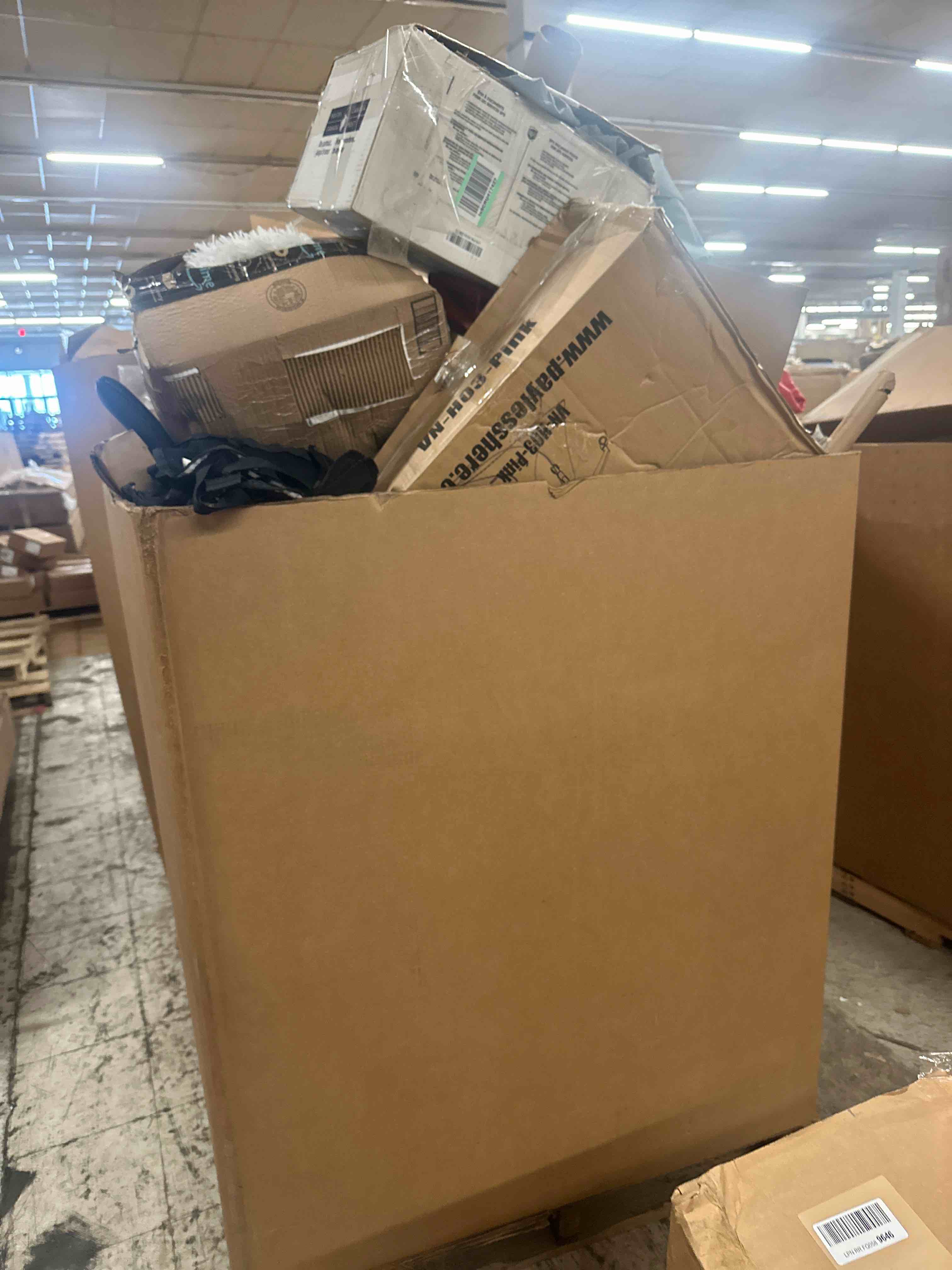 https://s3.amazonaws.com/lotting-images-prod/phillipi/YEL5013530_1711561871163.jpeg