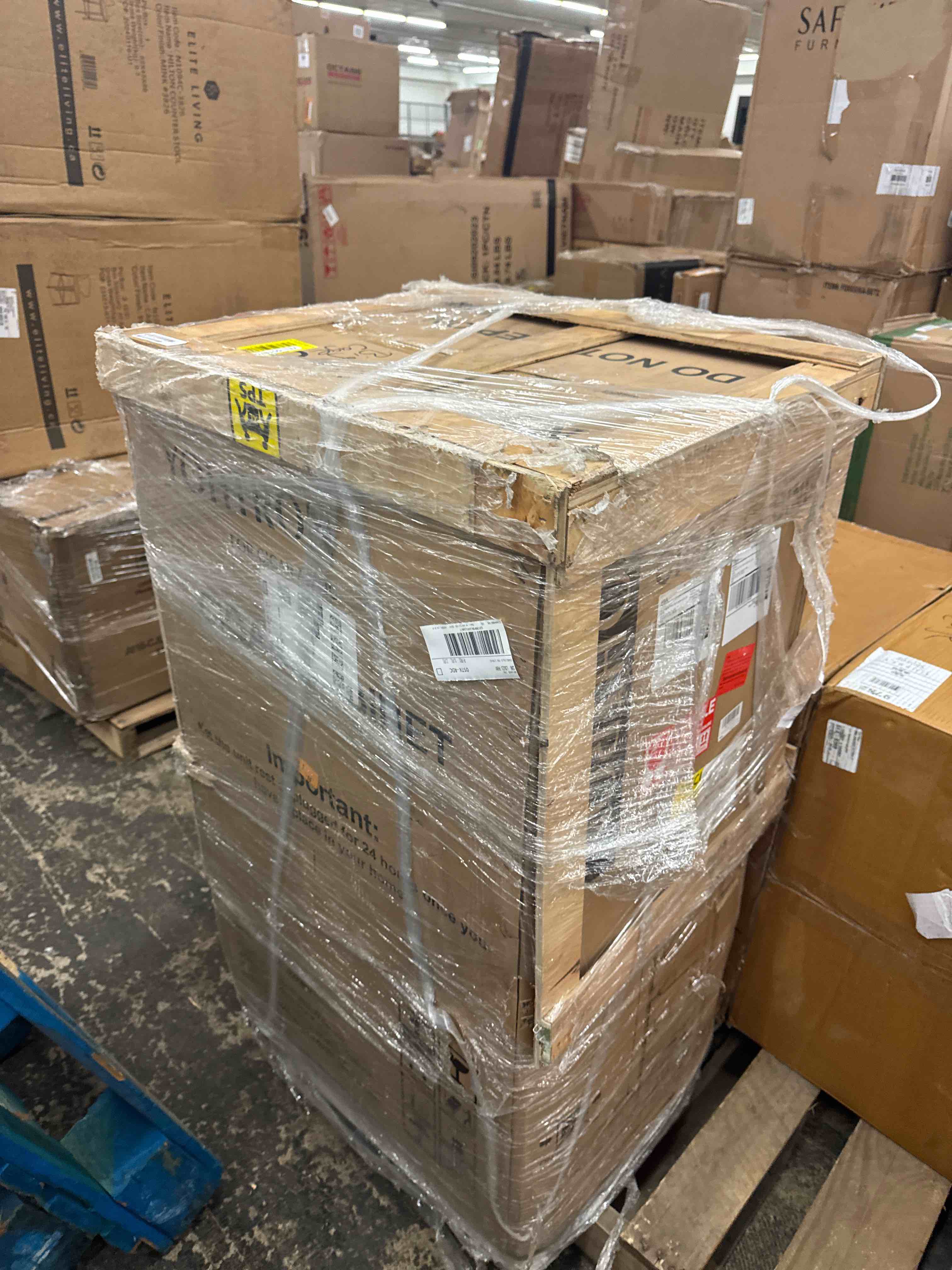 https://s3.amazonaws.com/lotting-images-prod/phillipi/YEL5013754_1737061701501.jpeg