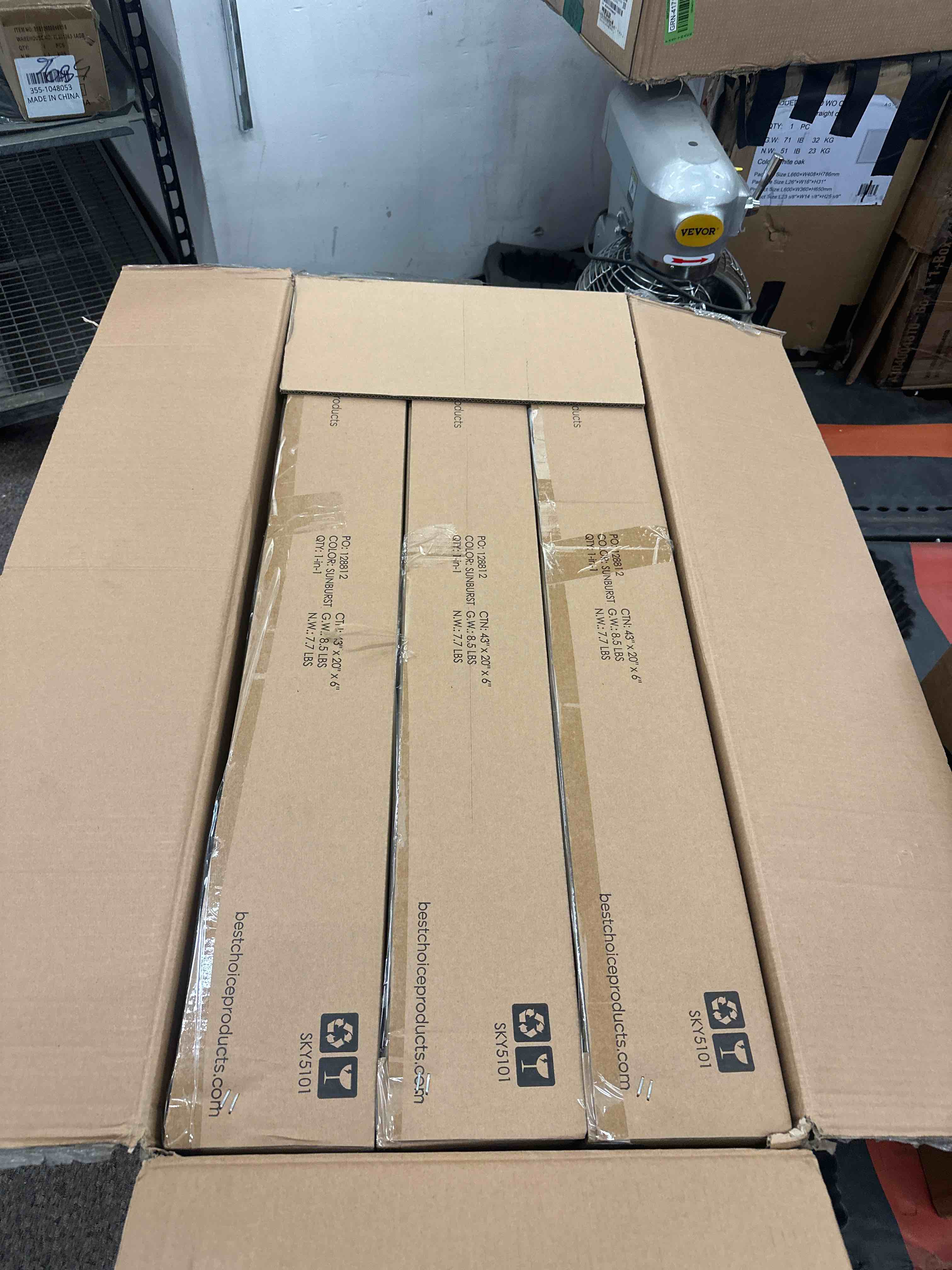 https://s3.amazonaws.com/lotting-images-prod/phillipi/YEL5013961_1742485594406.jpeg