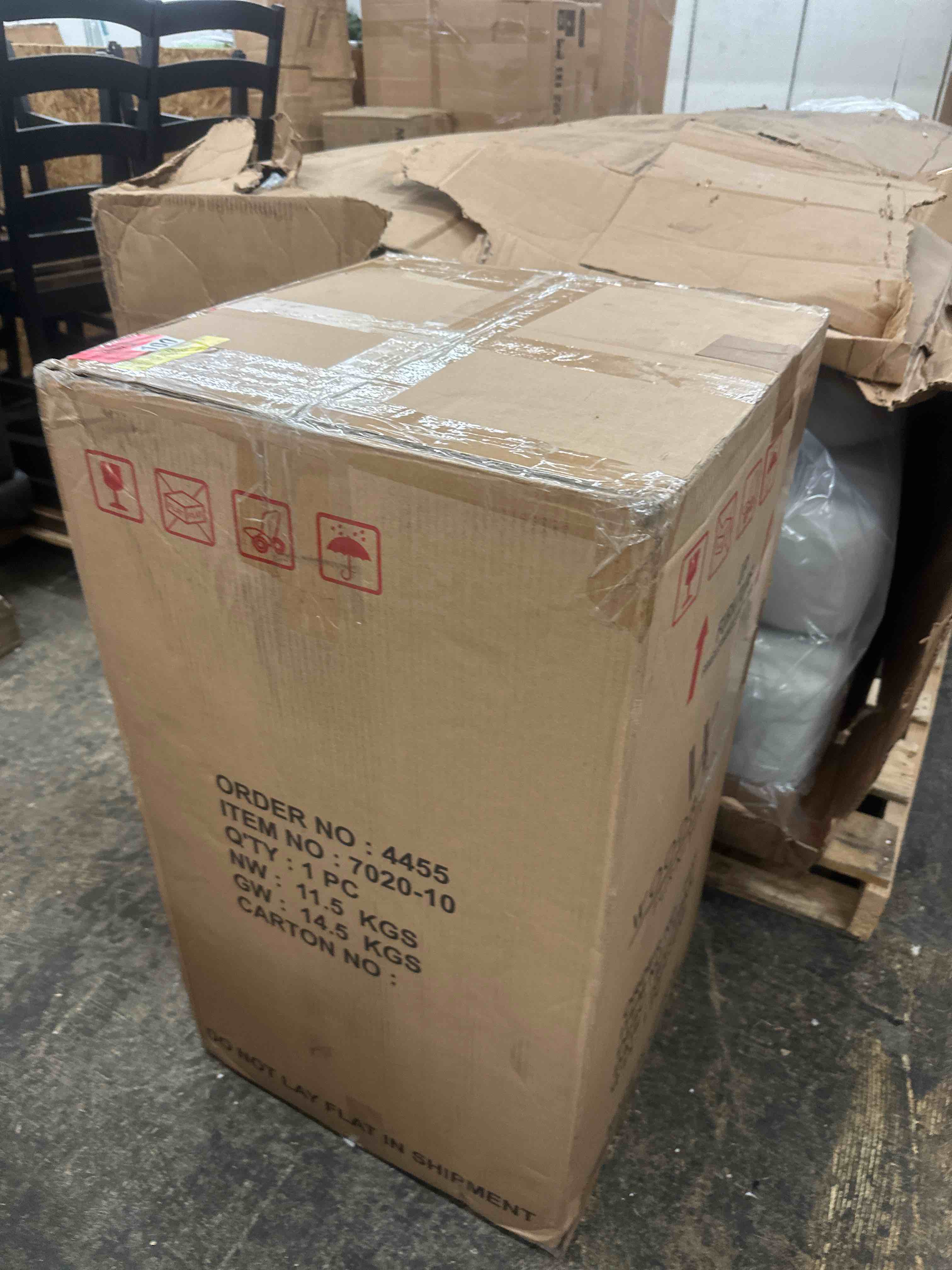 https://s3.amazonaws.com/lotting-images-prod/phillipi/YEL5014014_1743614310226.jpeg