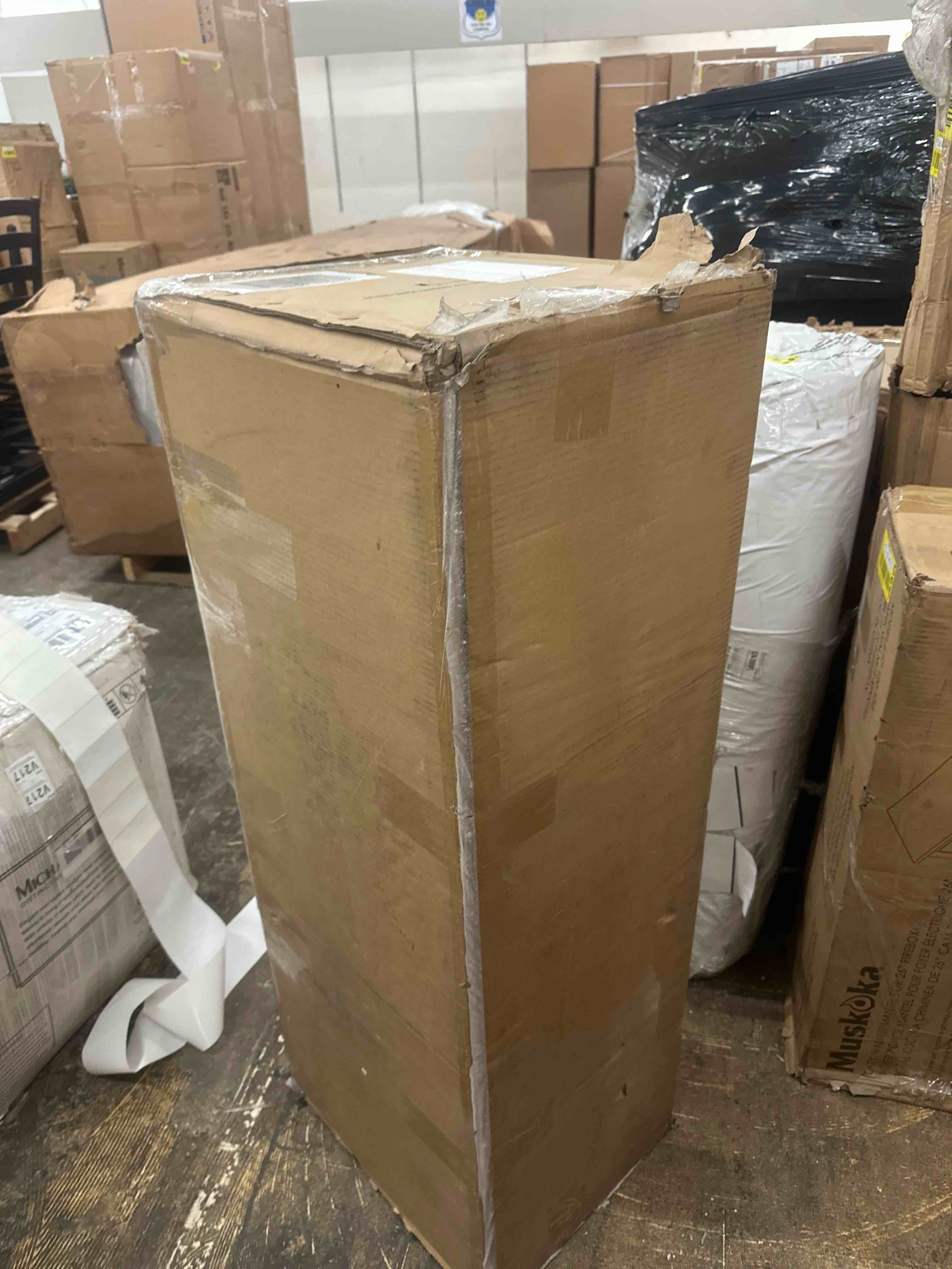 https://s3.amazonaws.com/lotting-images-prod/phillipi/YEL5014016_1743614570697.jpeg