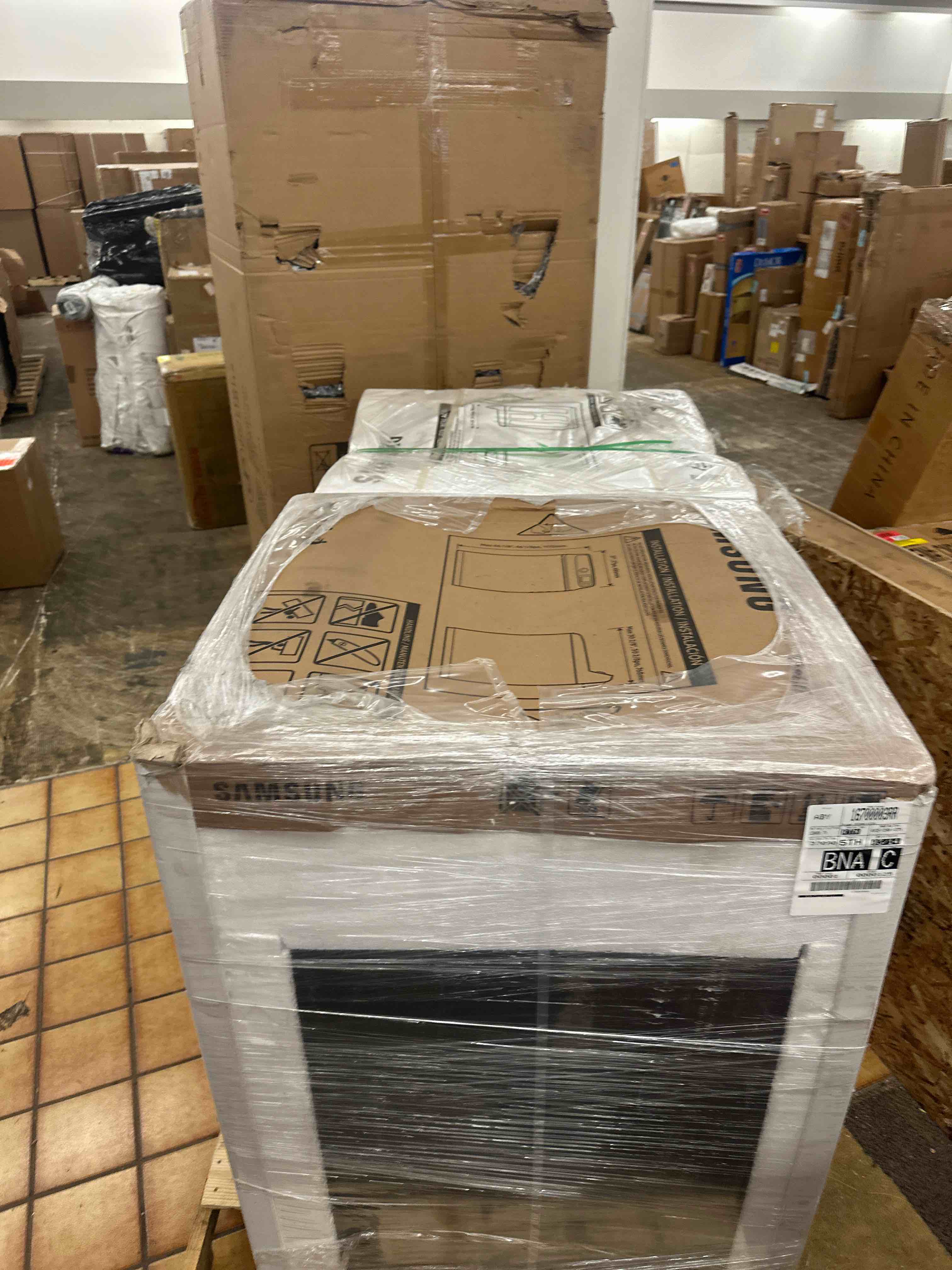 https://s3.amazonaws.com/lotting-images-prod/phillipi/YEL5014023_1743617104352.jpeg