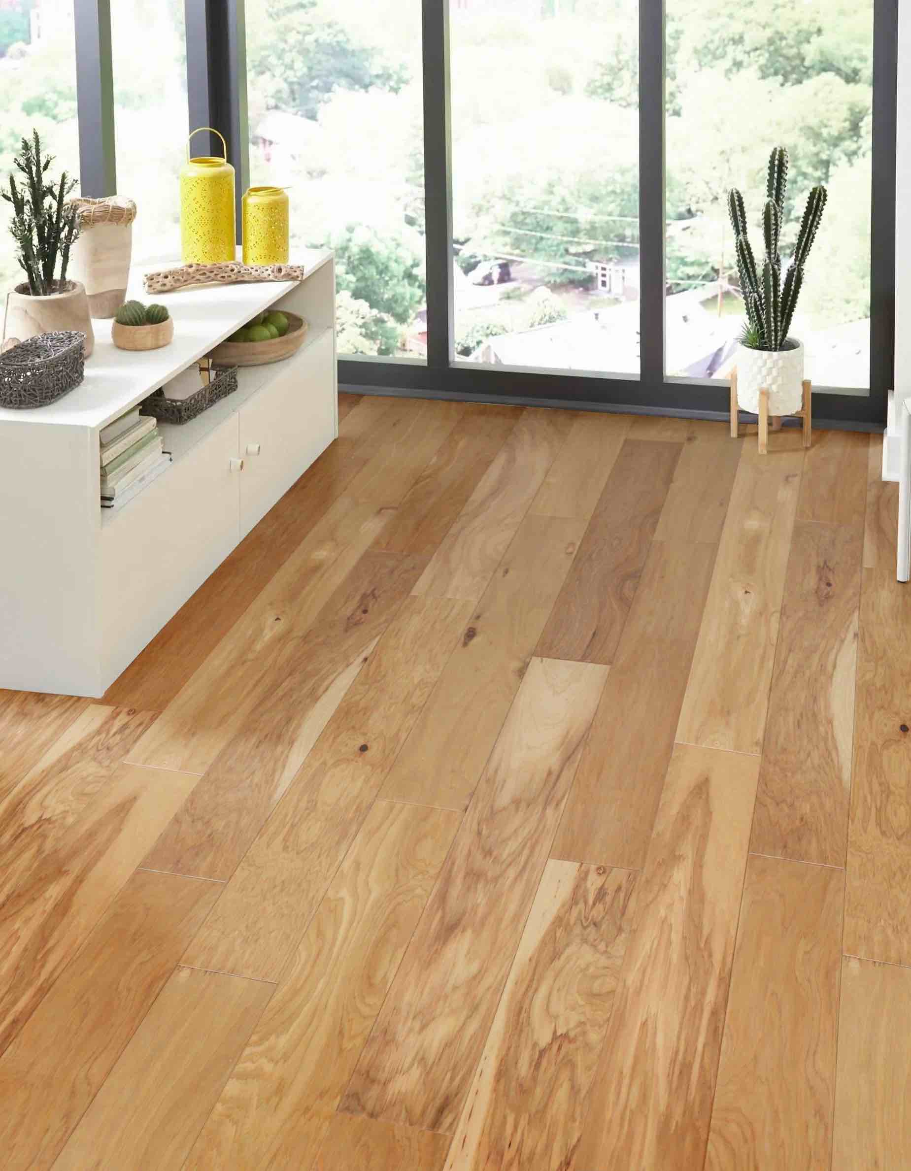 (198.48.) RIVERSIDE GLEN HICKORY SMOOTH WATER-RESISTANT ENGINEERED HARDWOOD (BID IS PER SQ FT. LOT IS FOR 198.48 SQ FT TOTAL. MSRP $4.89 PER SQ FT.)