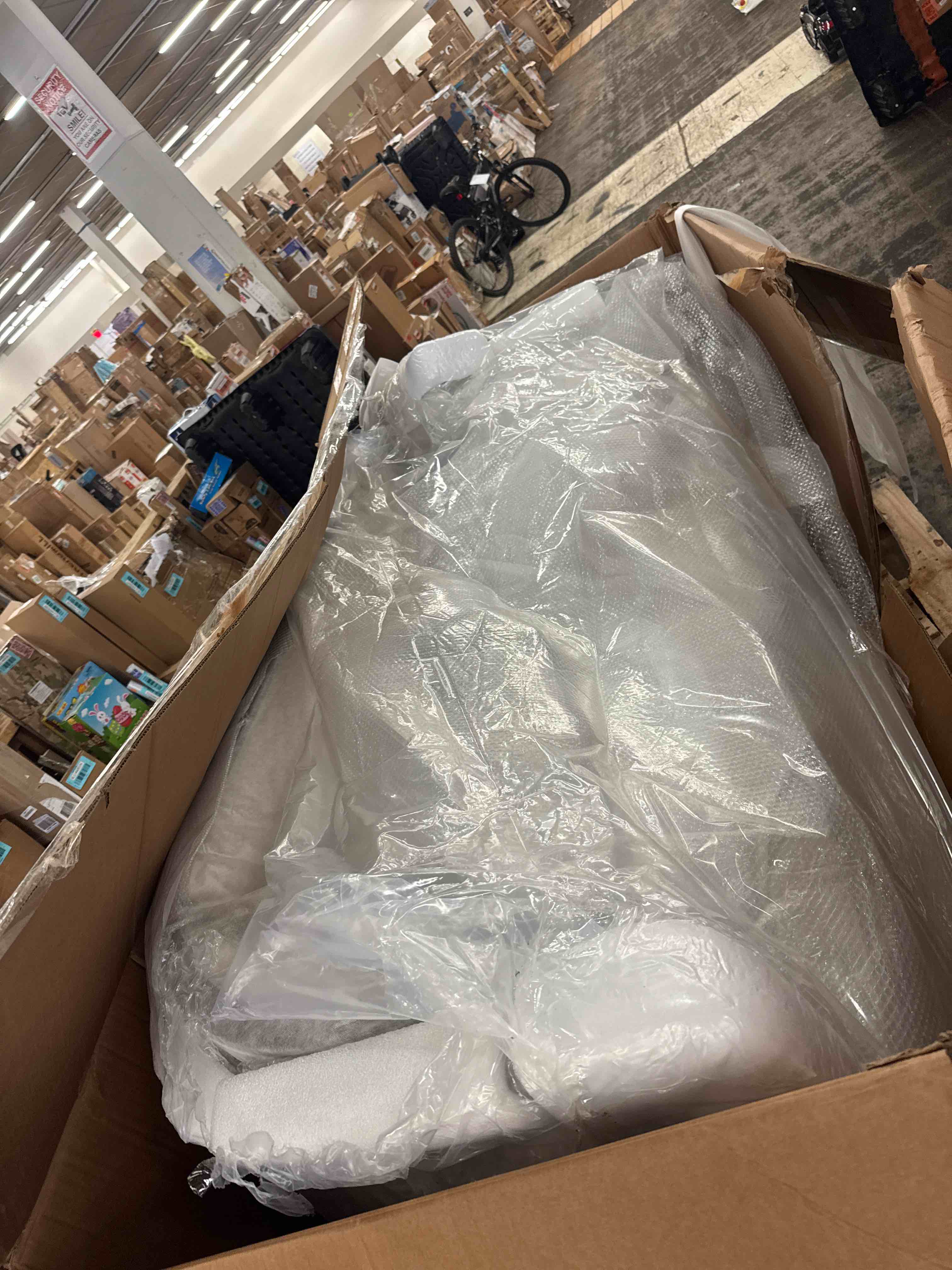 https://s3.amazonaws.com/lotting-images-prod/phillipi/YEL5014492_1750955393447.jpeg