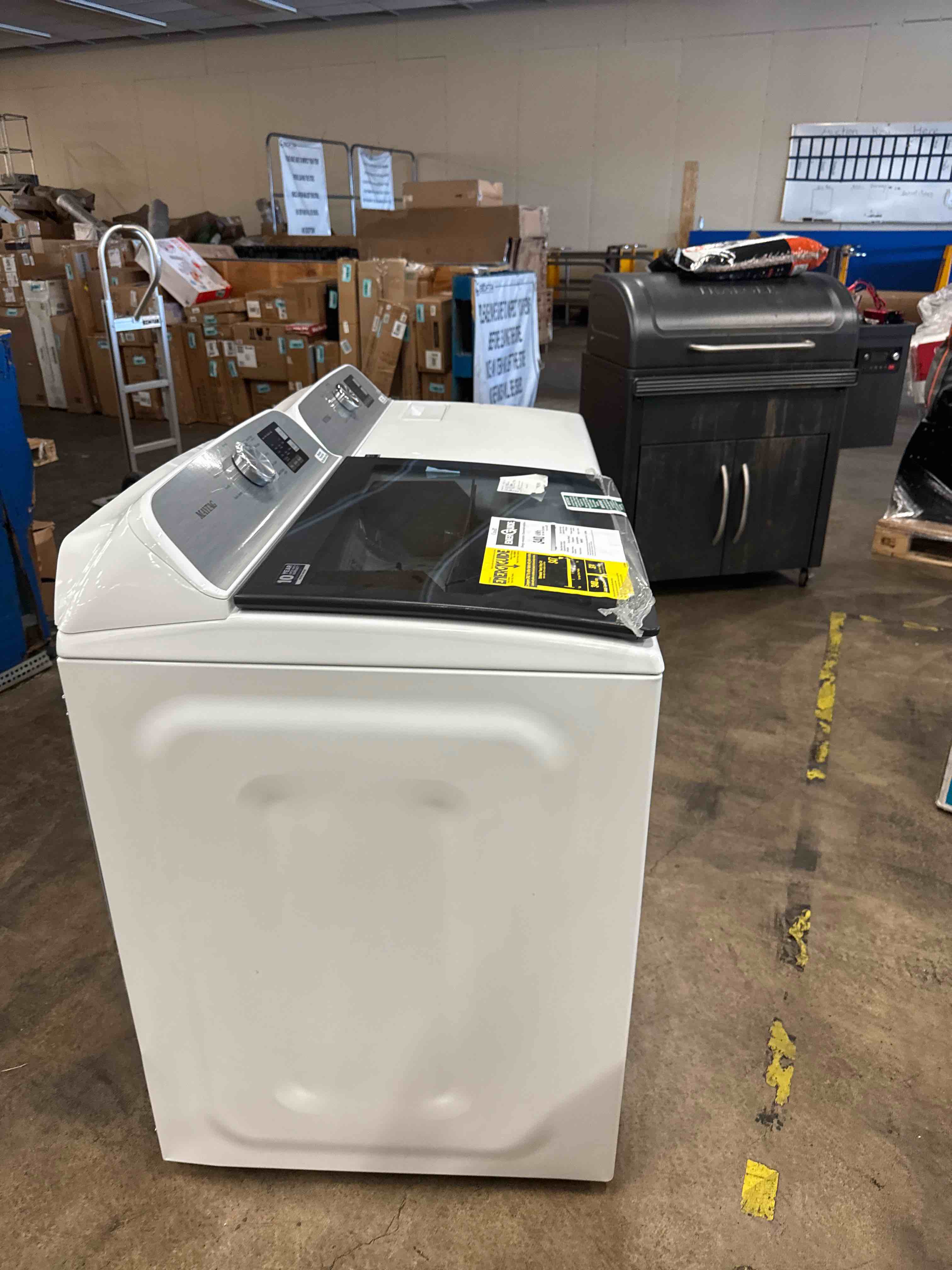 https://s3.amazonaws.com/lotting-images-prod/phillipi/YEL5014624_1752171178477.jpeg