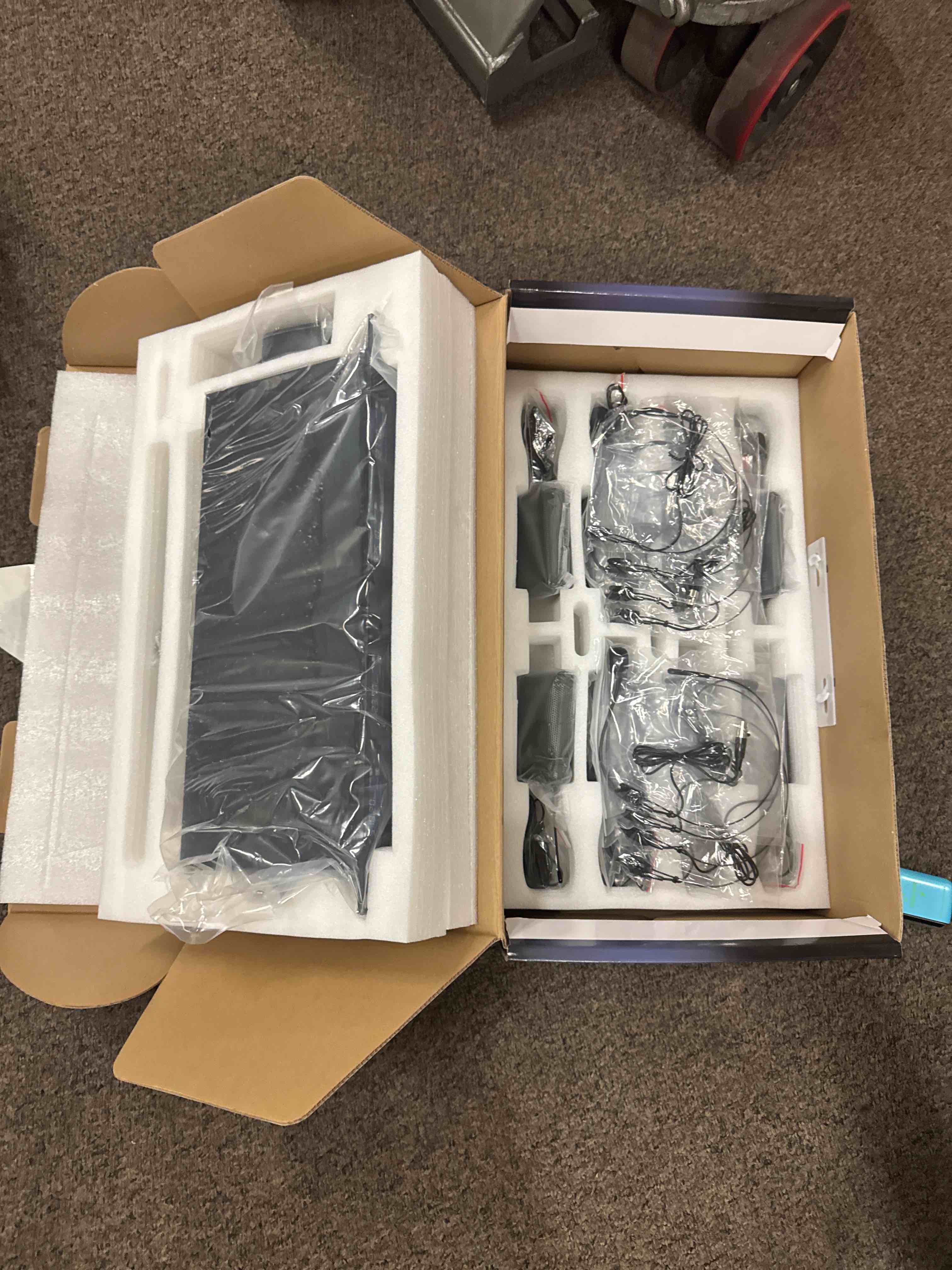 https://s3.amazonaws.com/lotting-images-prod/phillipi/YEL5014635_1752176645150.jpeg
