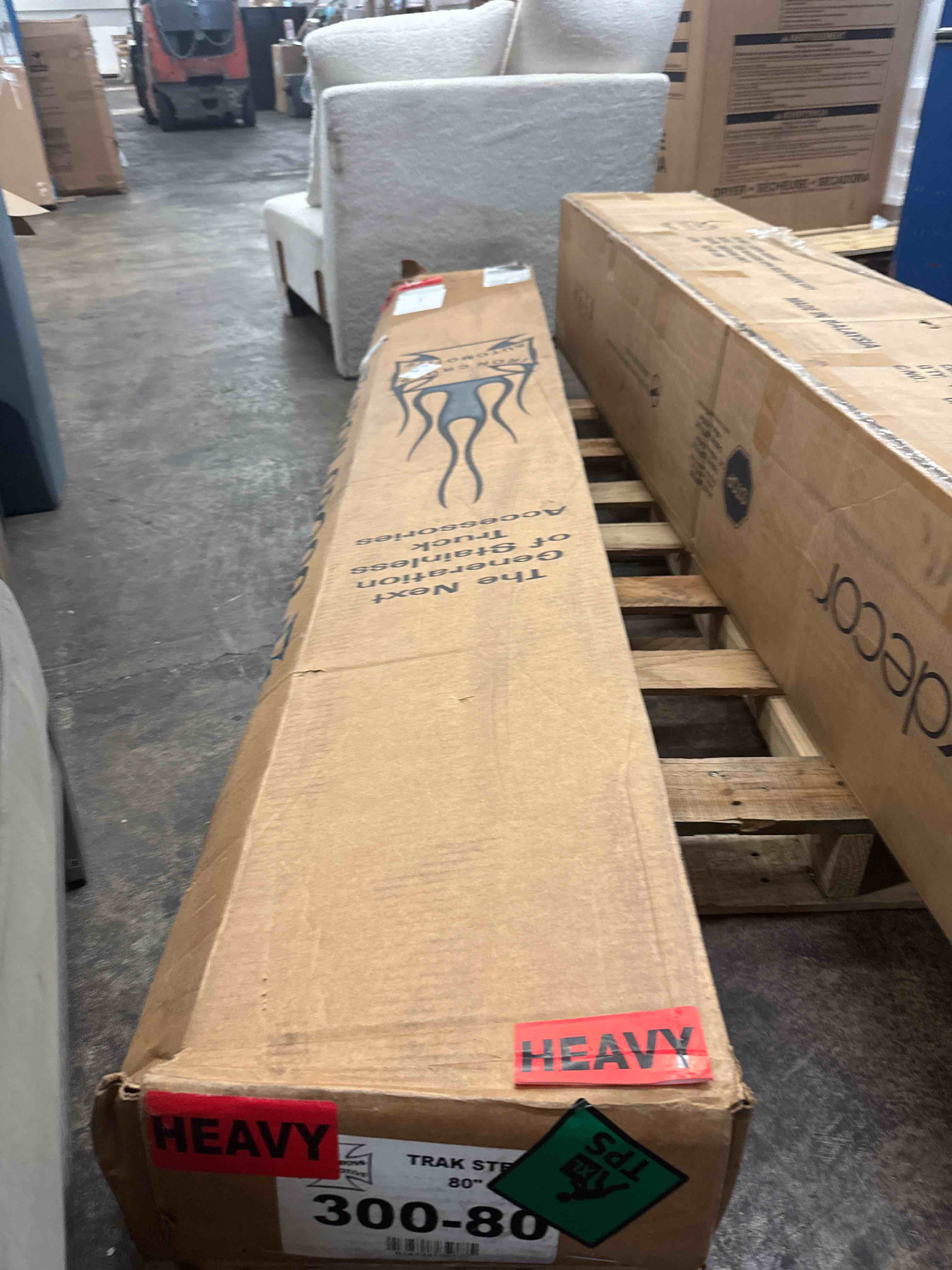 https://s3.amazonaws.com/lotting-images-prod/phillipi/YEL5014646_1752171913271.jpeg