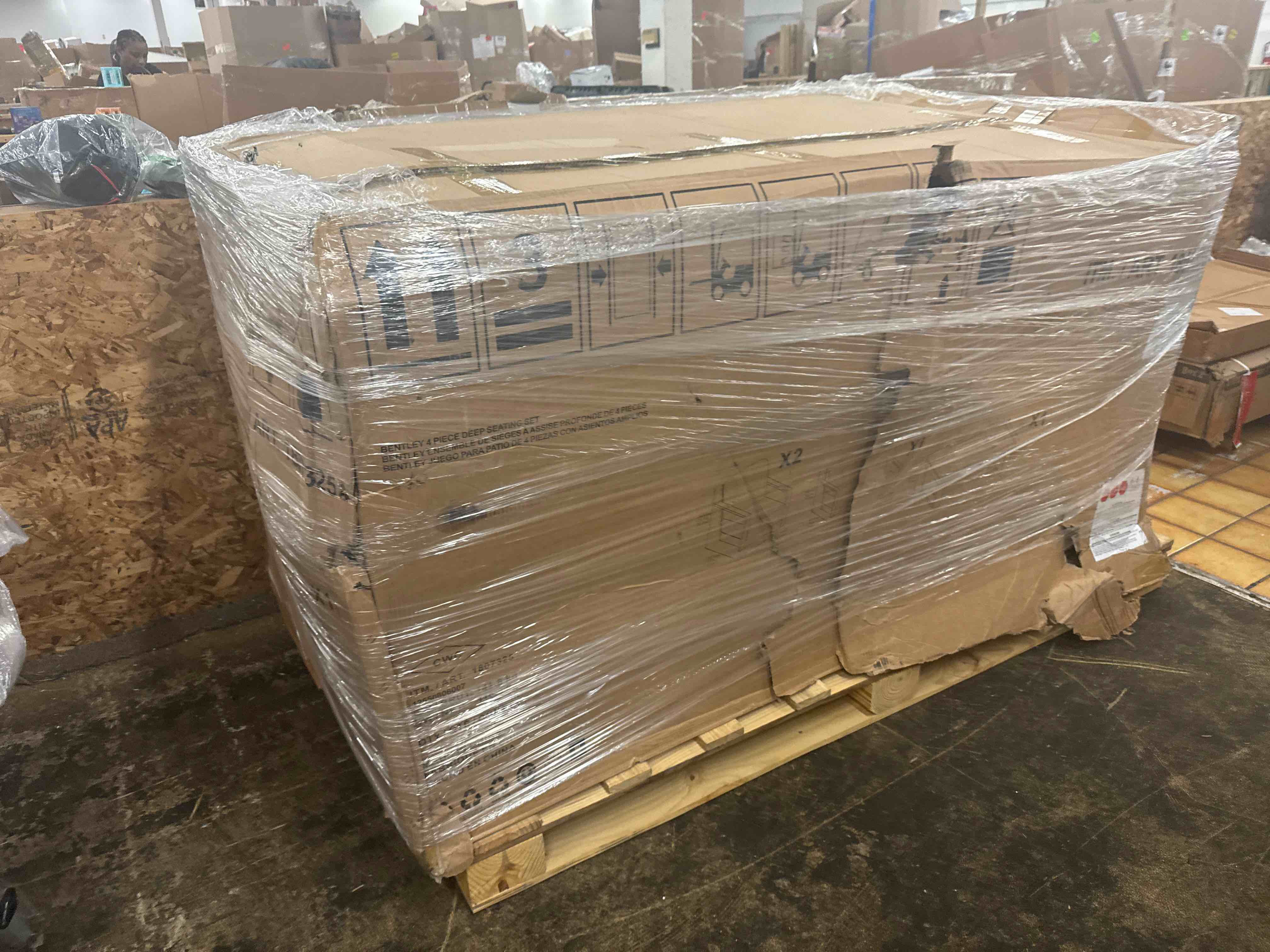https://s3.amazonaws.com/lotting-images-prod/phillipi/YEL5014655_1752160661546.jpeg