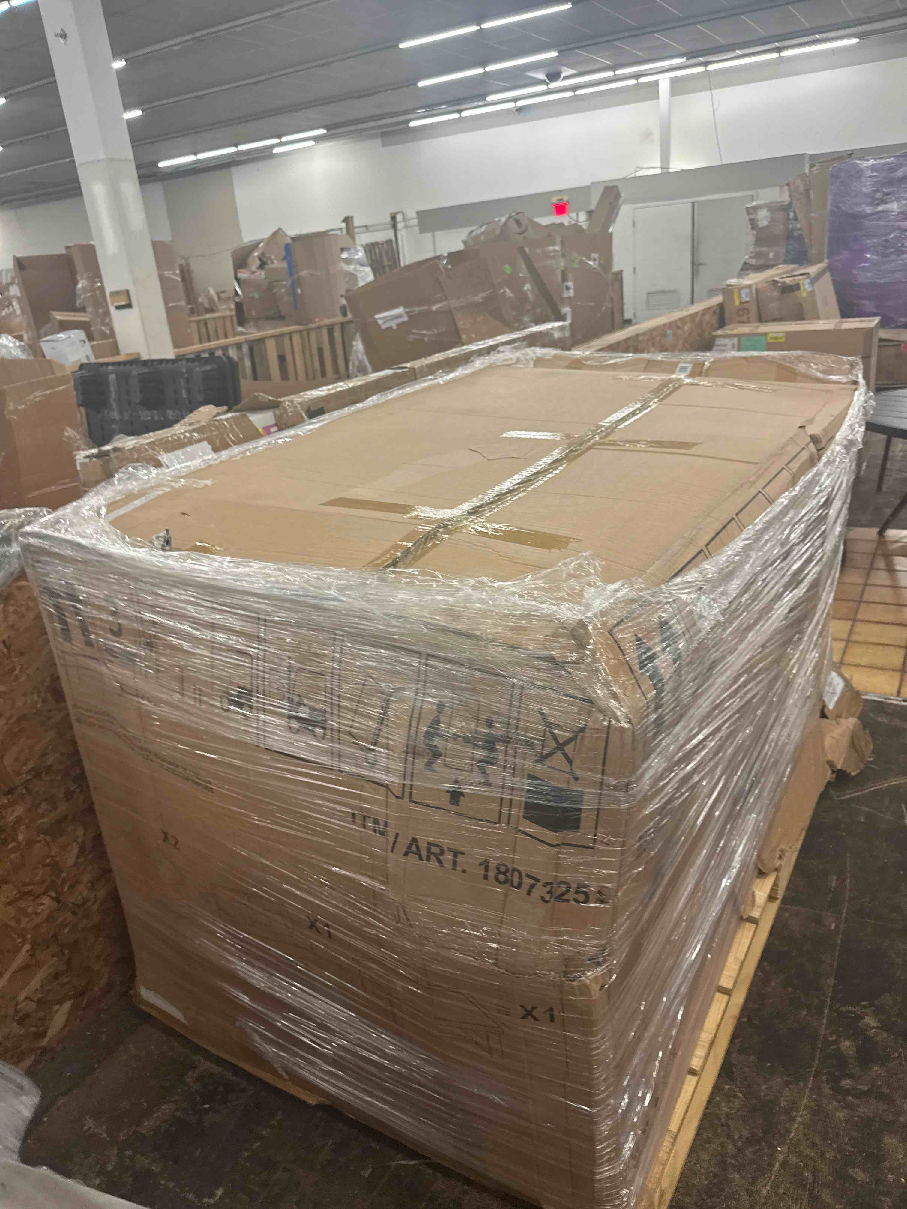https://s3.amazonaws.com/lotting-images-prod/phillipi/YEL5014655_1752160664523.jpeg