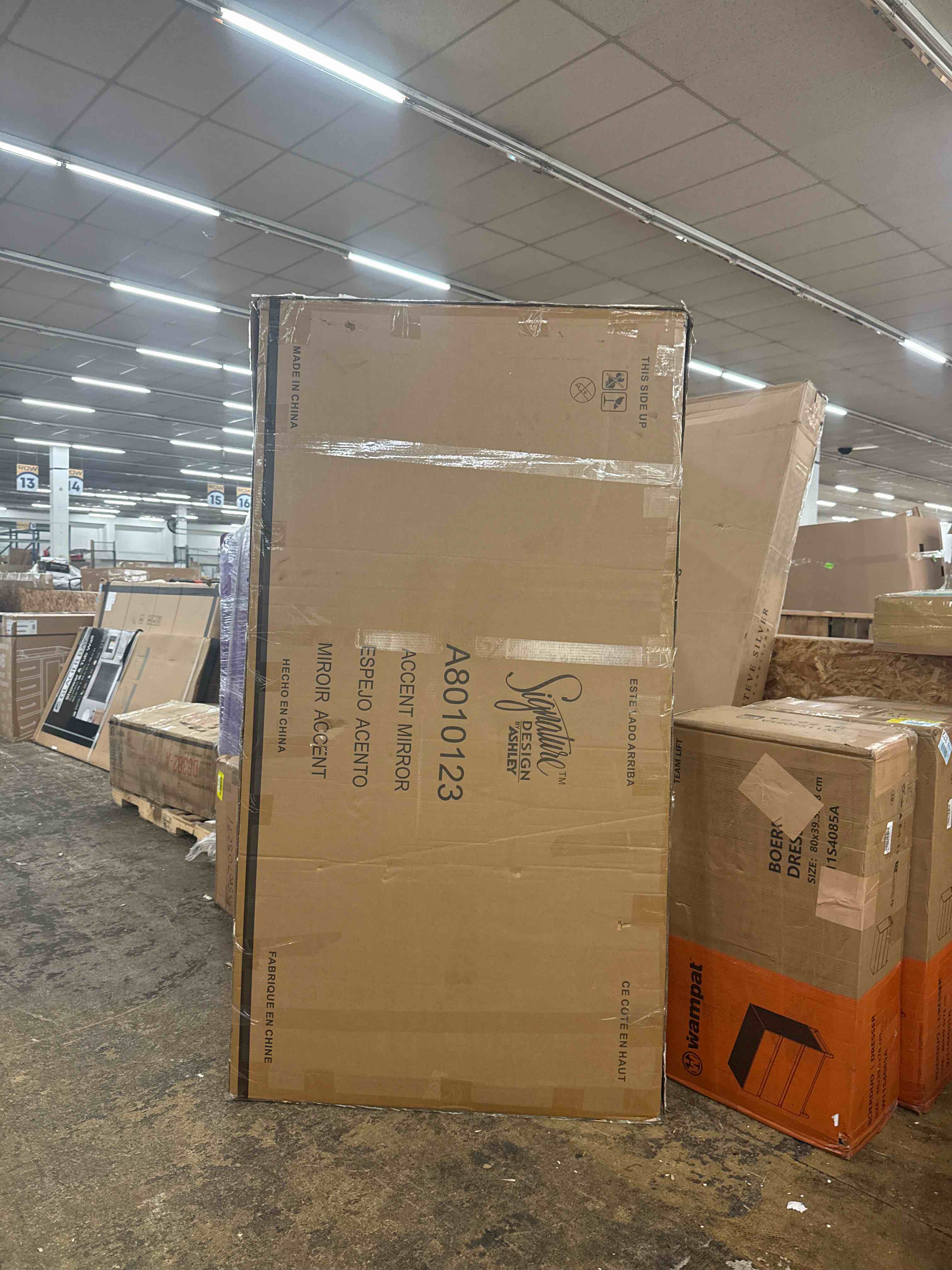 https://s3.amazonaws.com/lotting-images-prod/phillipi/YEL5014658_1752161899782.jpeg
