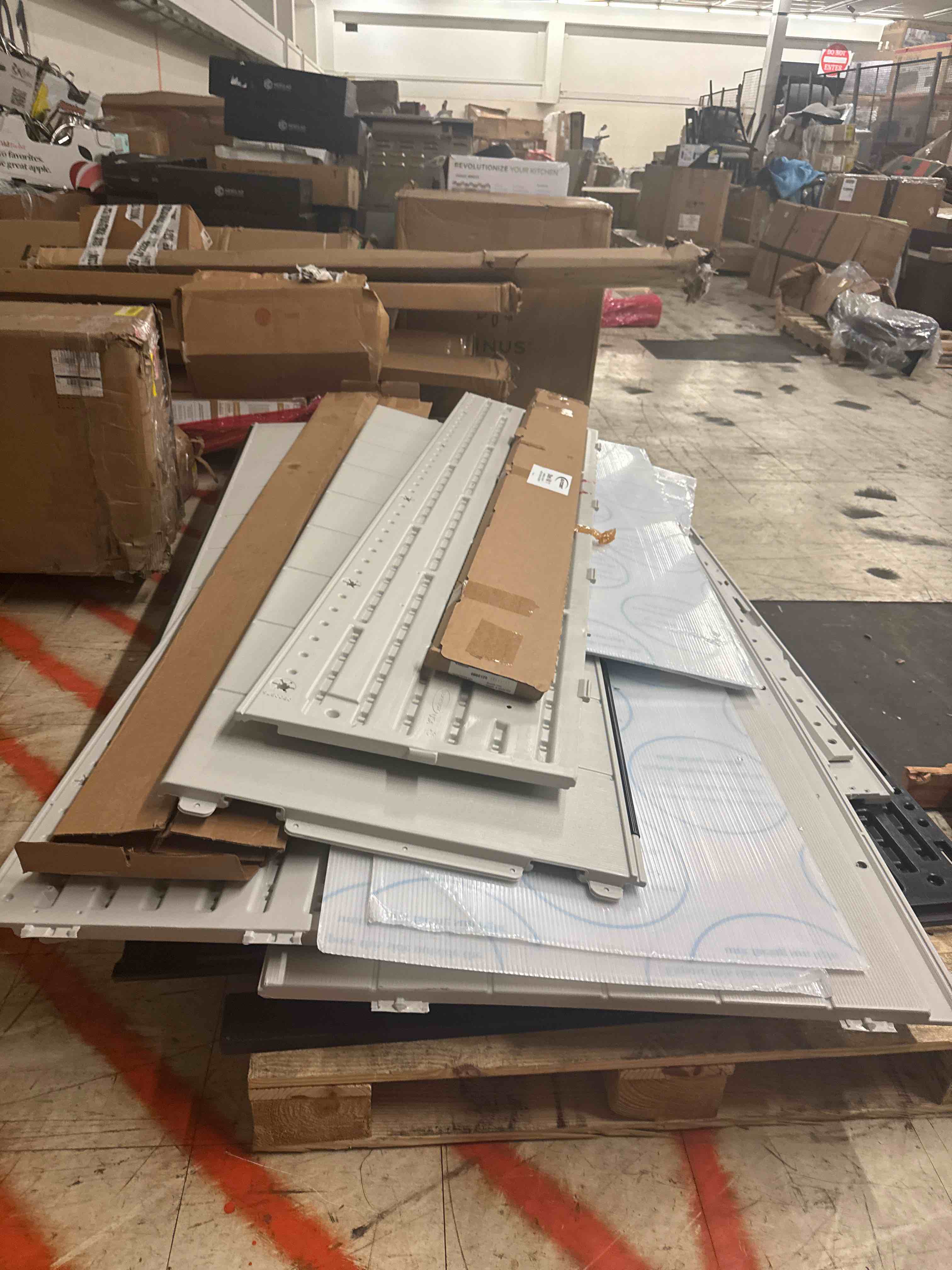 https://s3.amazonaws.com/lotting-images-prod/phillipi/YEL5014671_1752241339788.jpeg