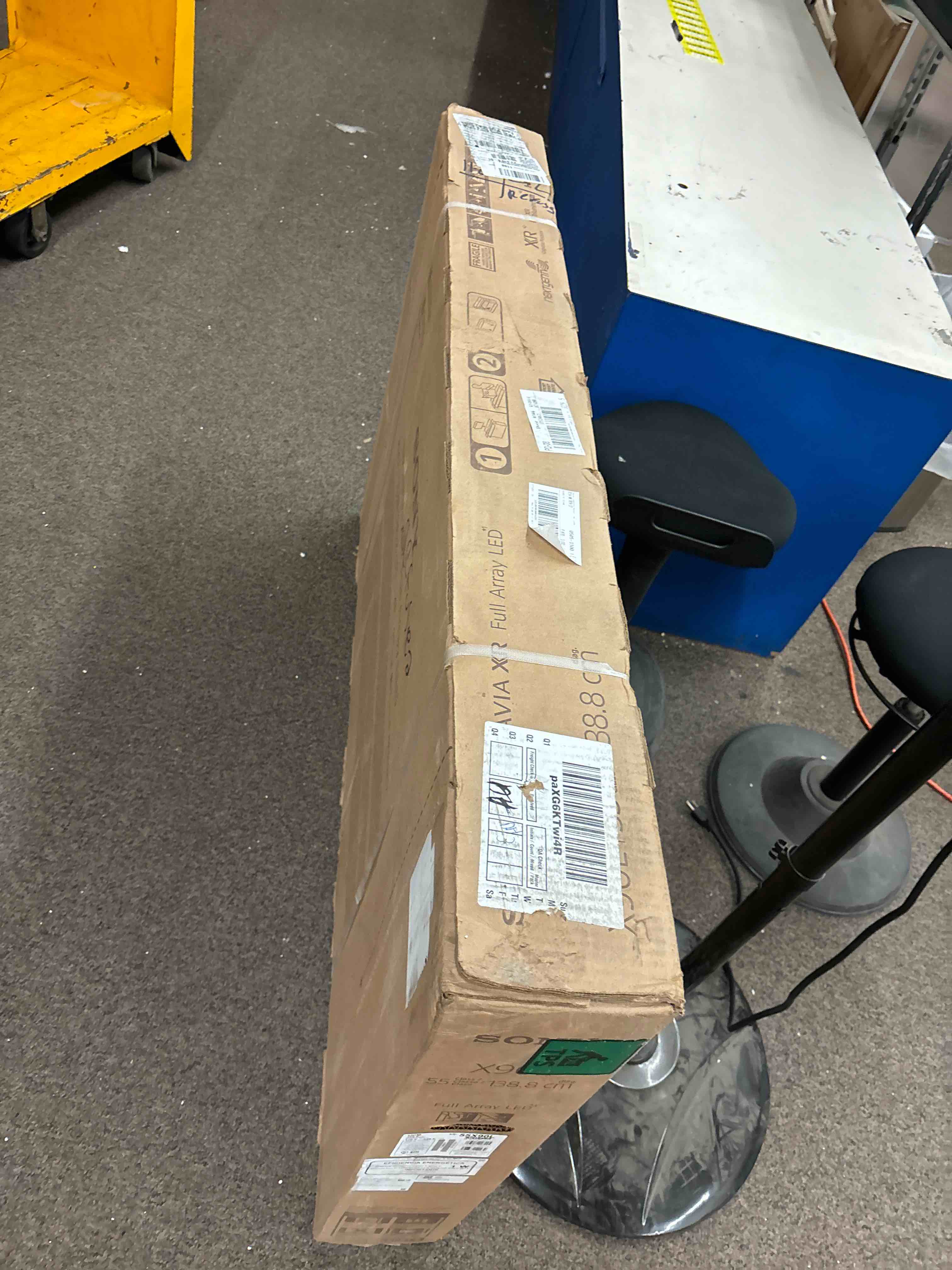 https://s3.amazonaws.com/lotting-images-prod/phillipi/YEL5018124_1703874044329.jpeg